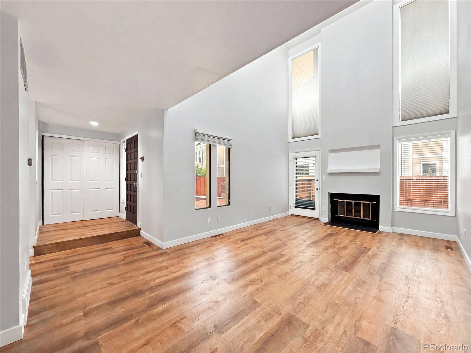 1050 S Monaco St Pkwy, Denver, CO 80224