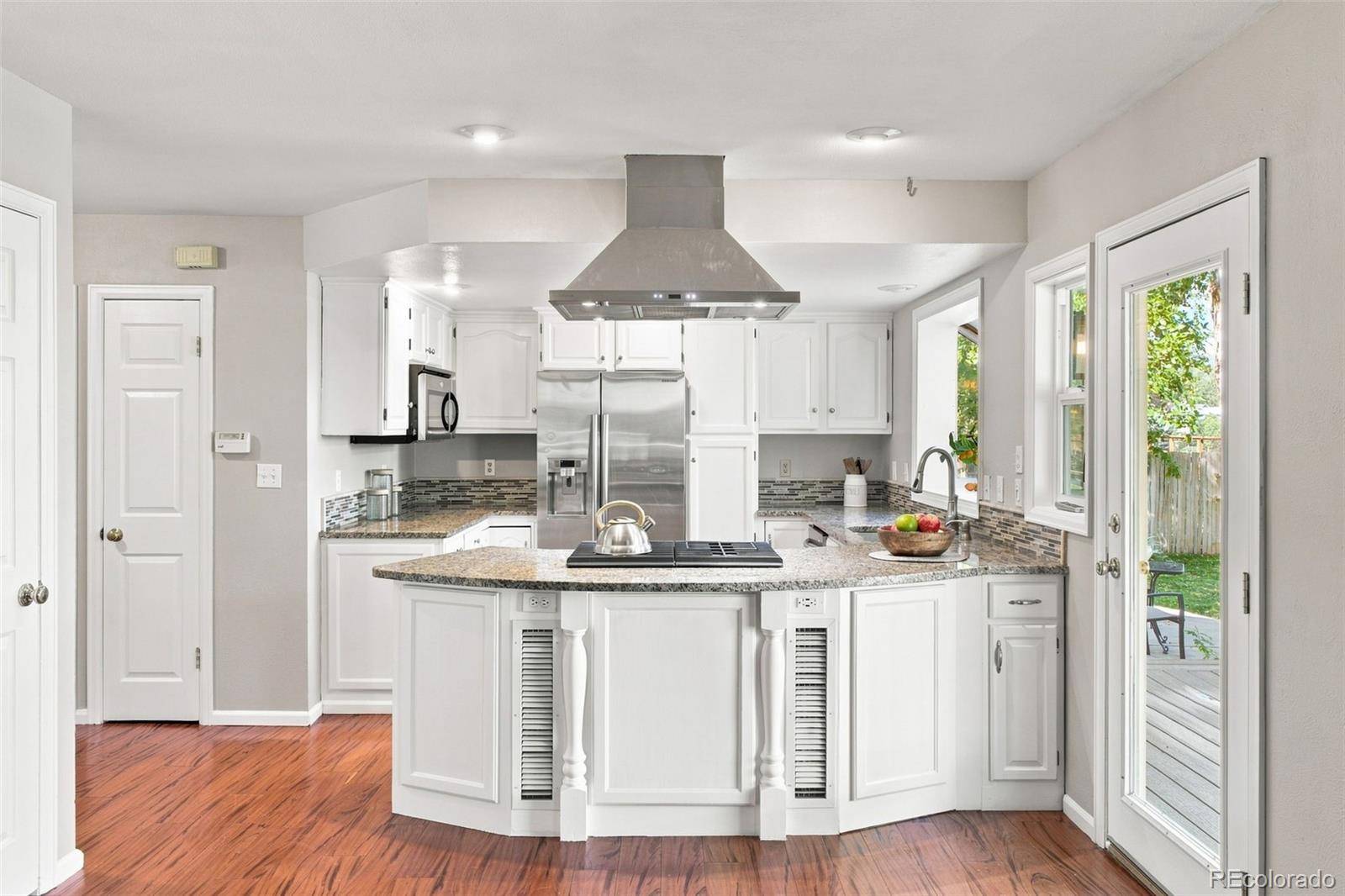 10227 W Roxbury AVE, Littleton, CO 80127