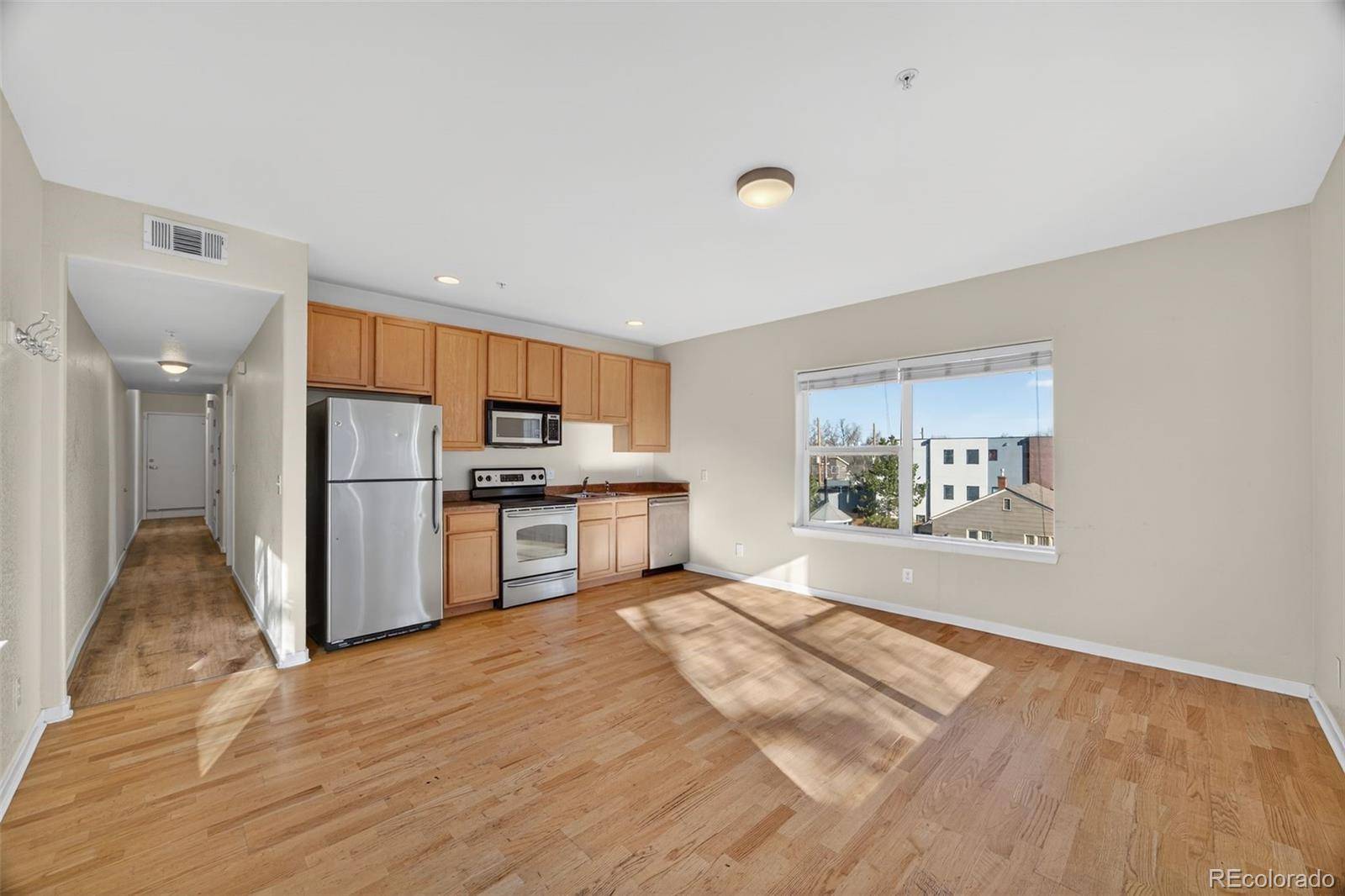 2389 S High ST #4, Denver, CO 80210