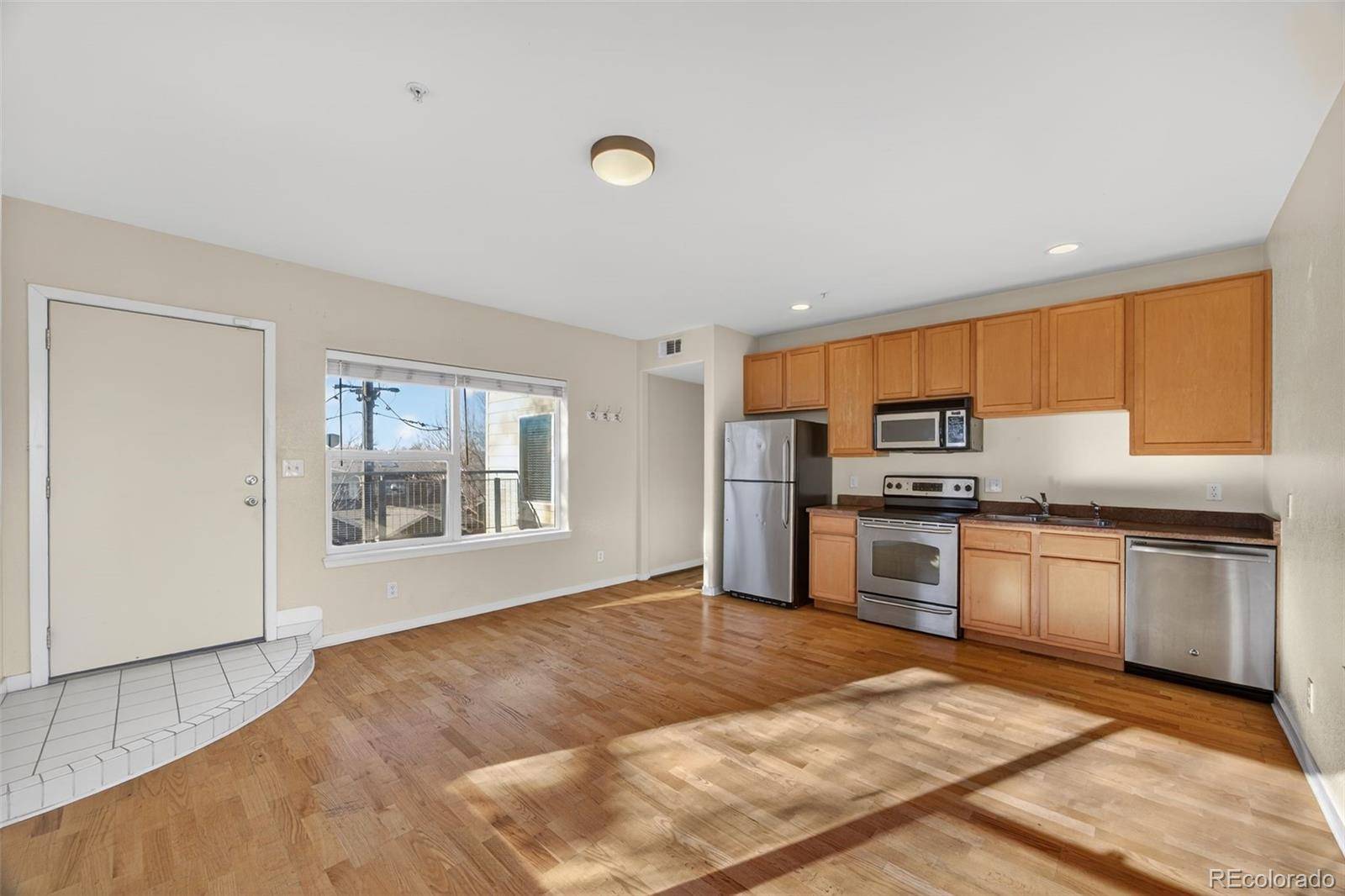 2389 S High ST #4, Denver, CO 80210