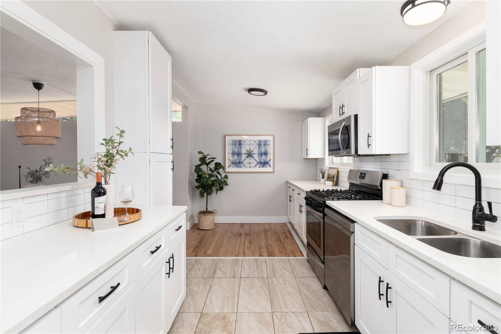 435 S Xanadu ST, Aurora, CO 80012