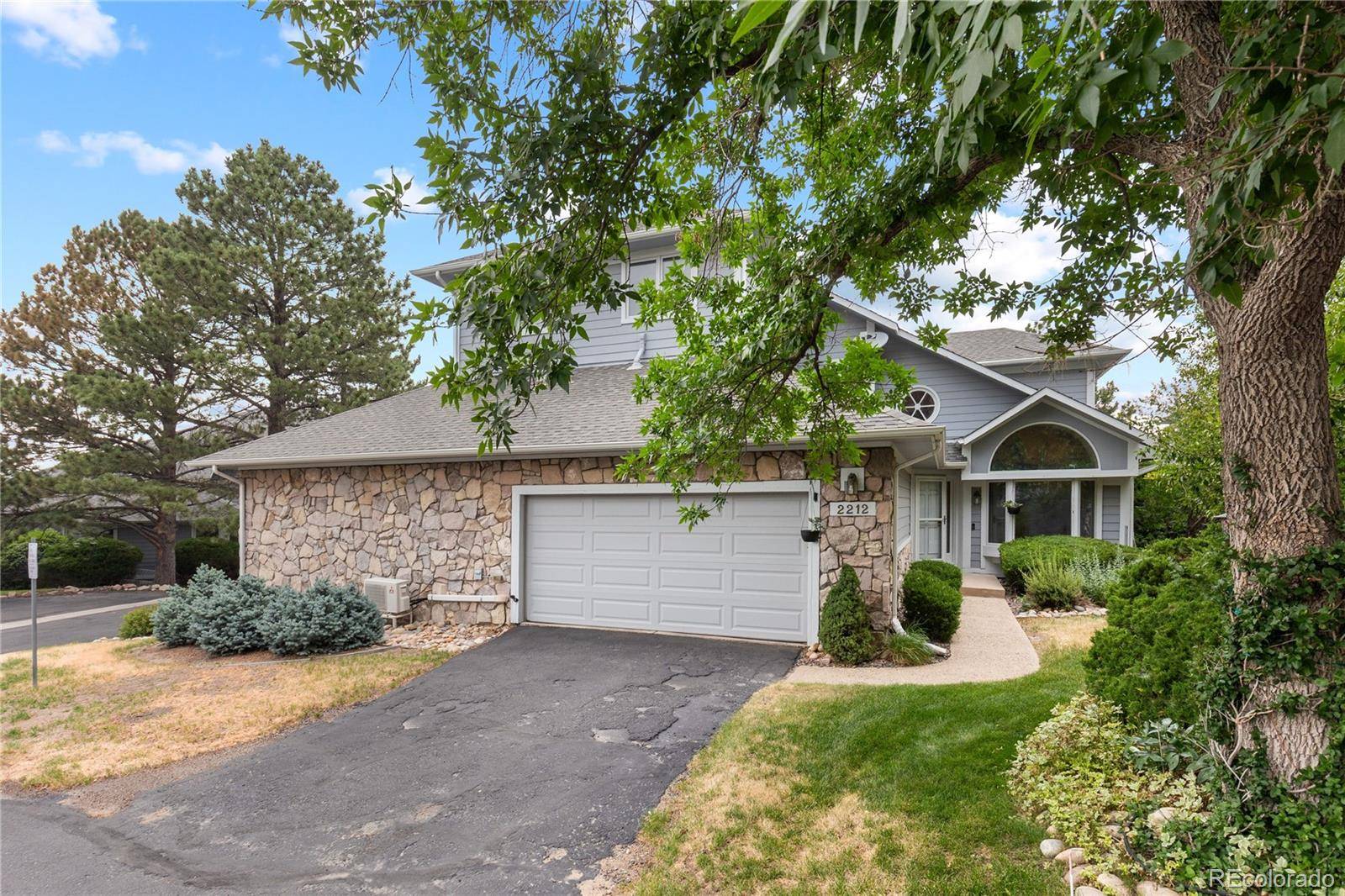 2212 Emerald DR, Castle Rock, CO 80104