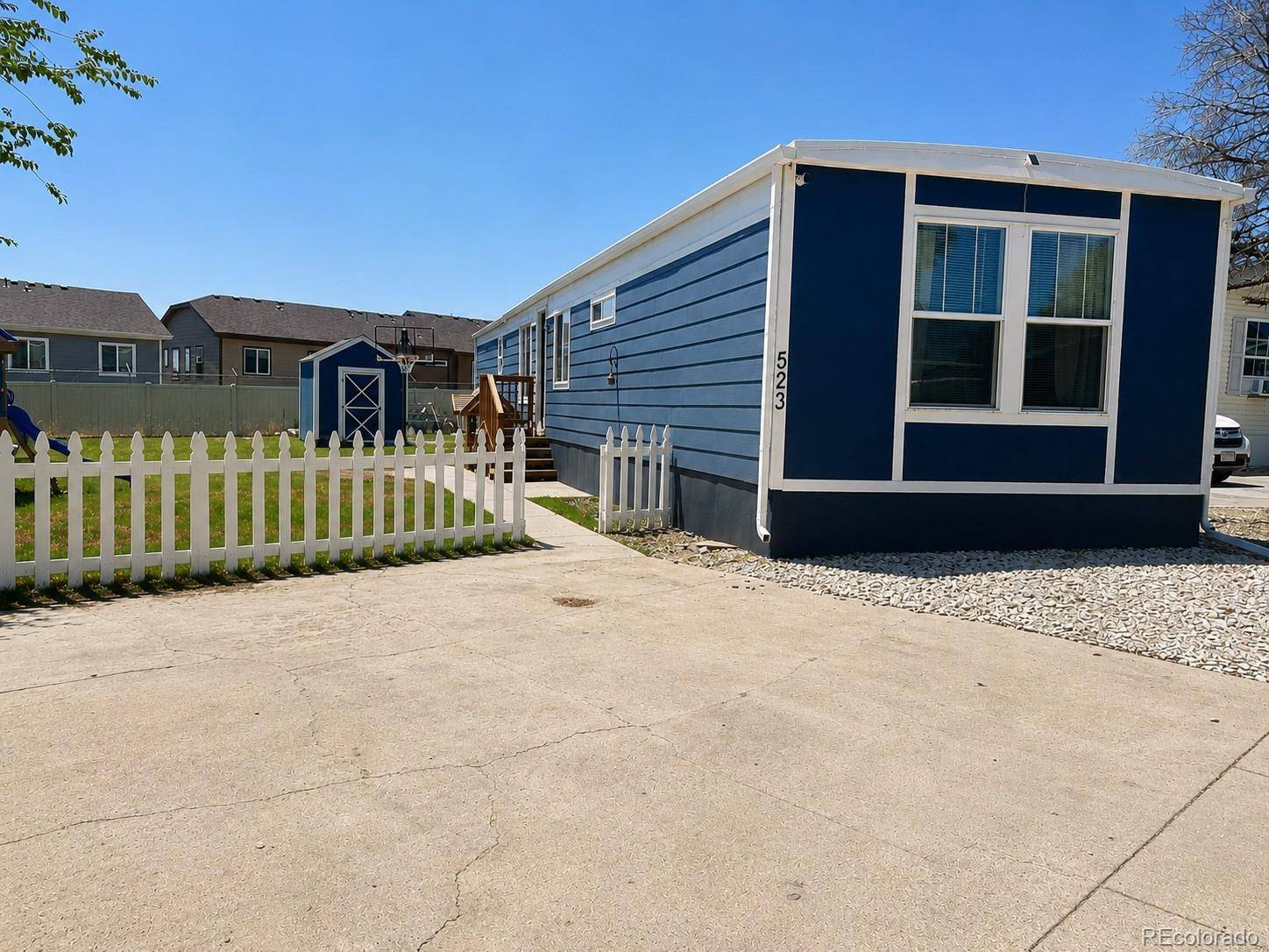 4210 E 100th AVE, Denver, CO 80229