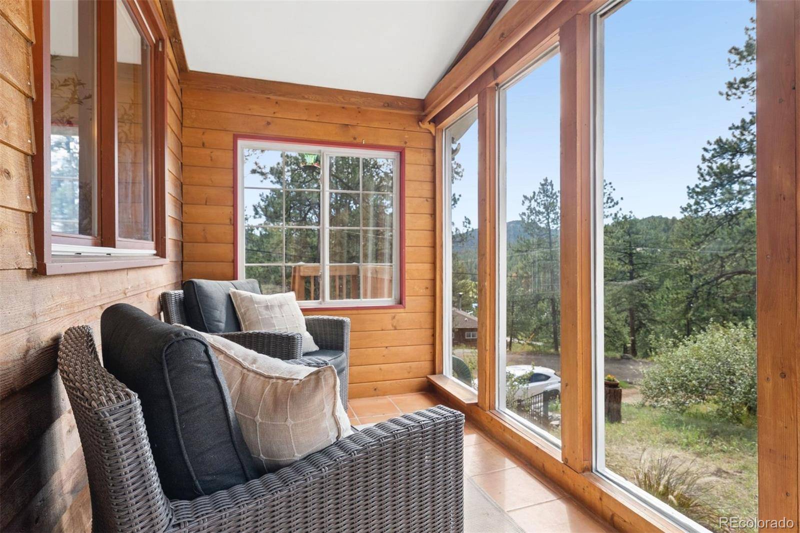 293 Bendemeer DR, Evergreen, CO 80439
