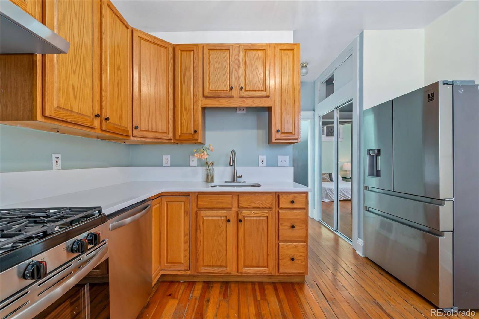 129 E Exposition AVE, Denver, CO 80209