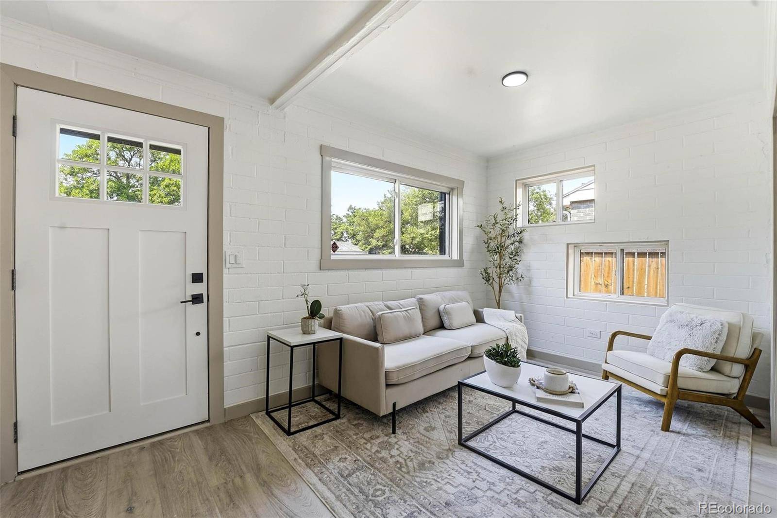 1716 Nome ST, Aurora, CO 80010