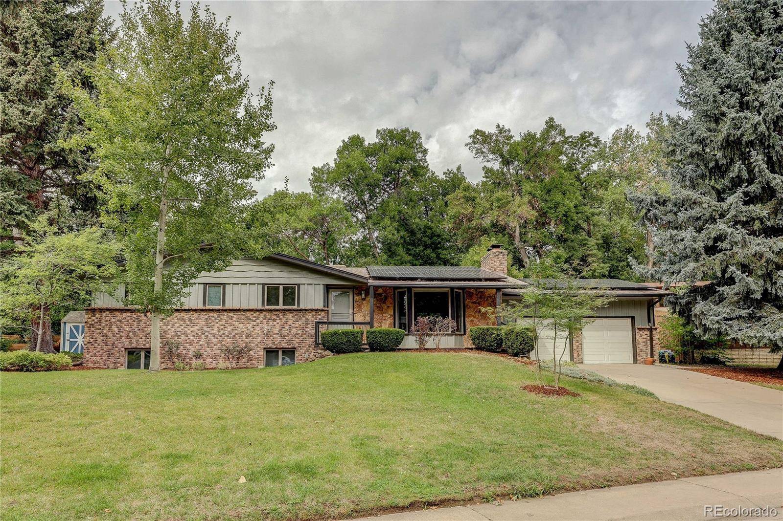 1055 Zinnia ST, Golden, CO 80401
