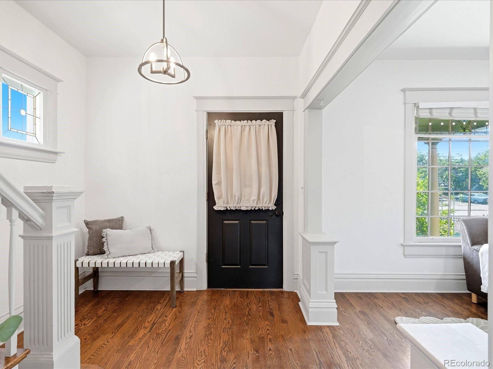 565 S Lincoln ST, Denver, CO 80209