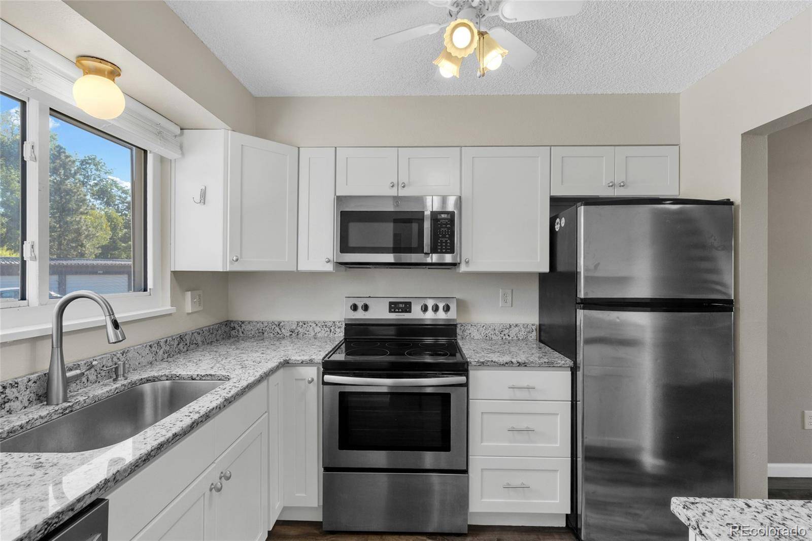 488 E Highline CIR, Centennial, CO 80122