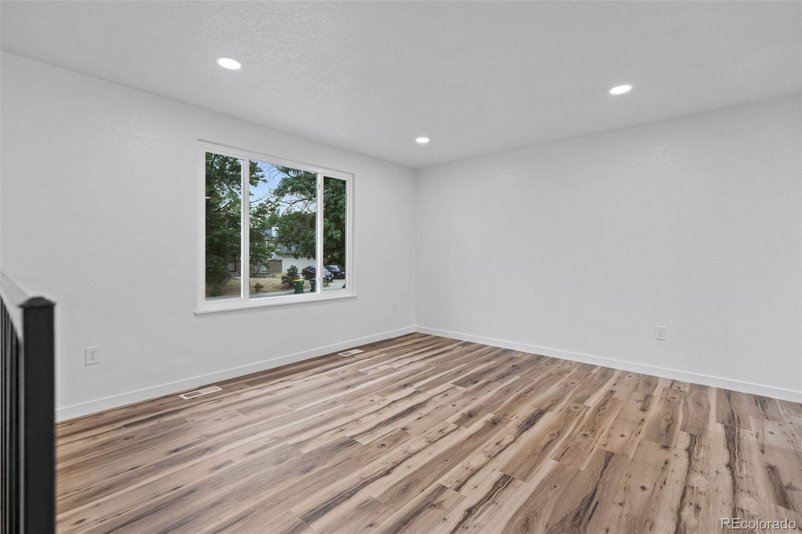 2882 S Mobile ST, Aurora, CO 80013