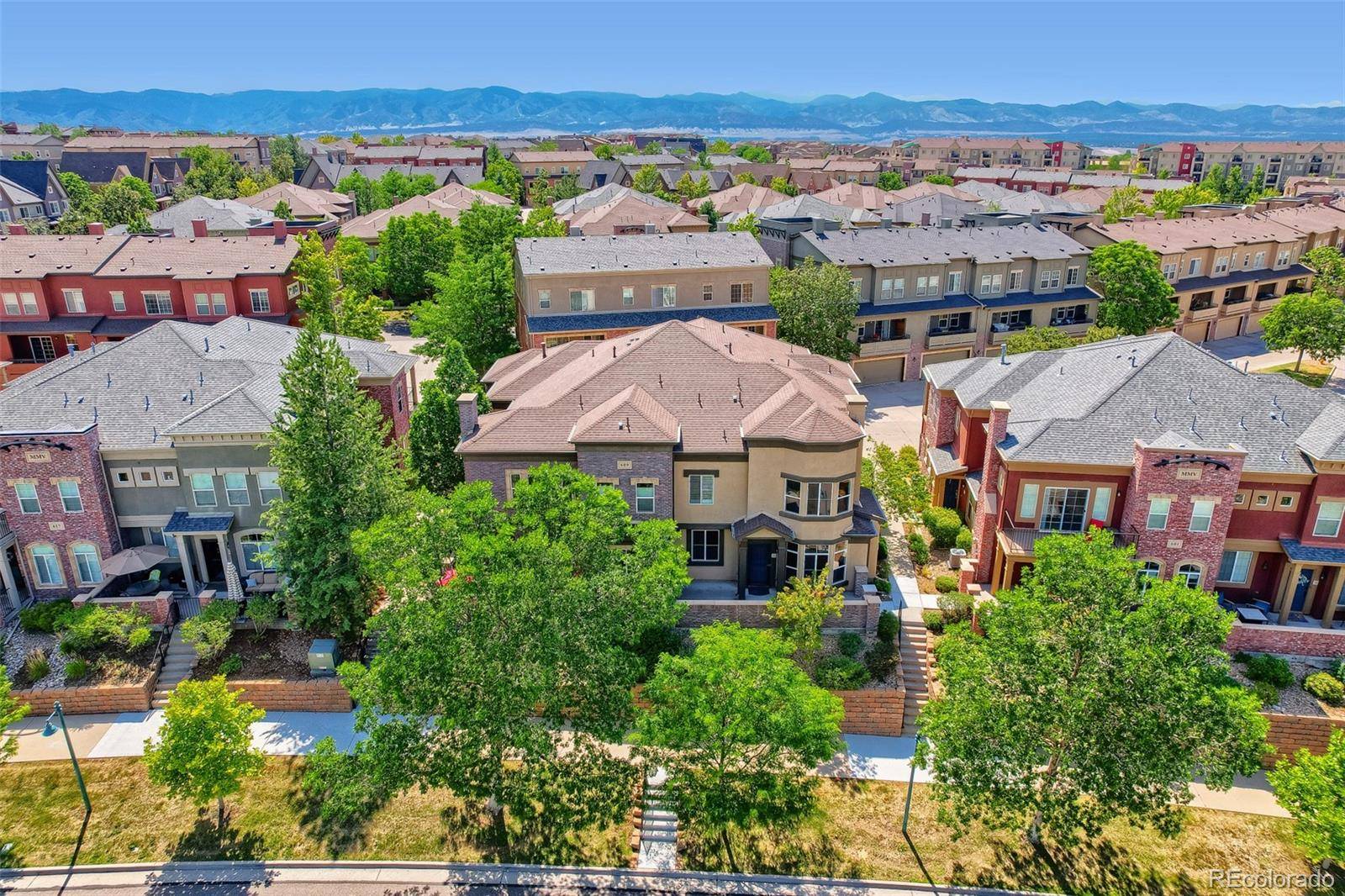 609 W Burgundy ST #B, Highlands Ranch, CO 80129
