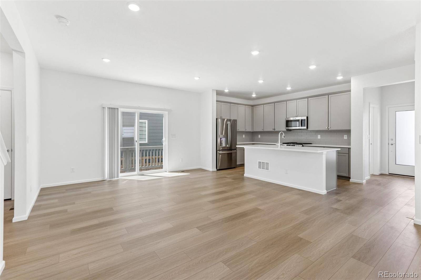 6184 N Lisbon ST, Aurora, CO 80019