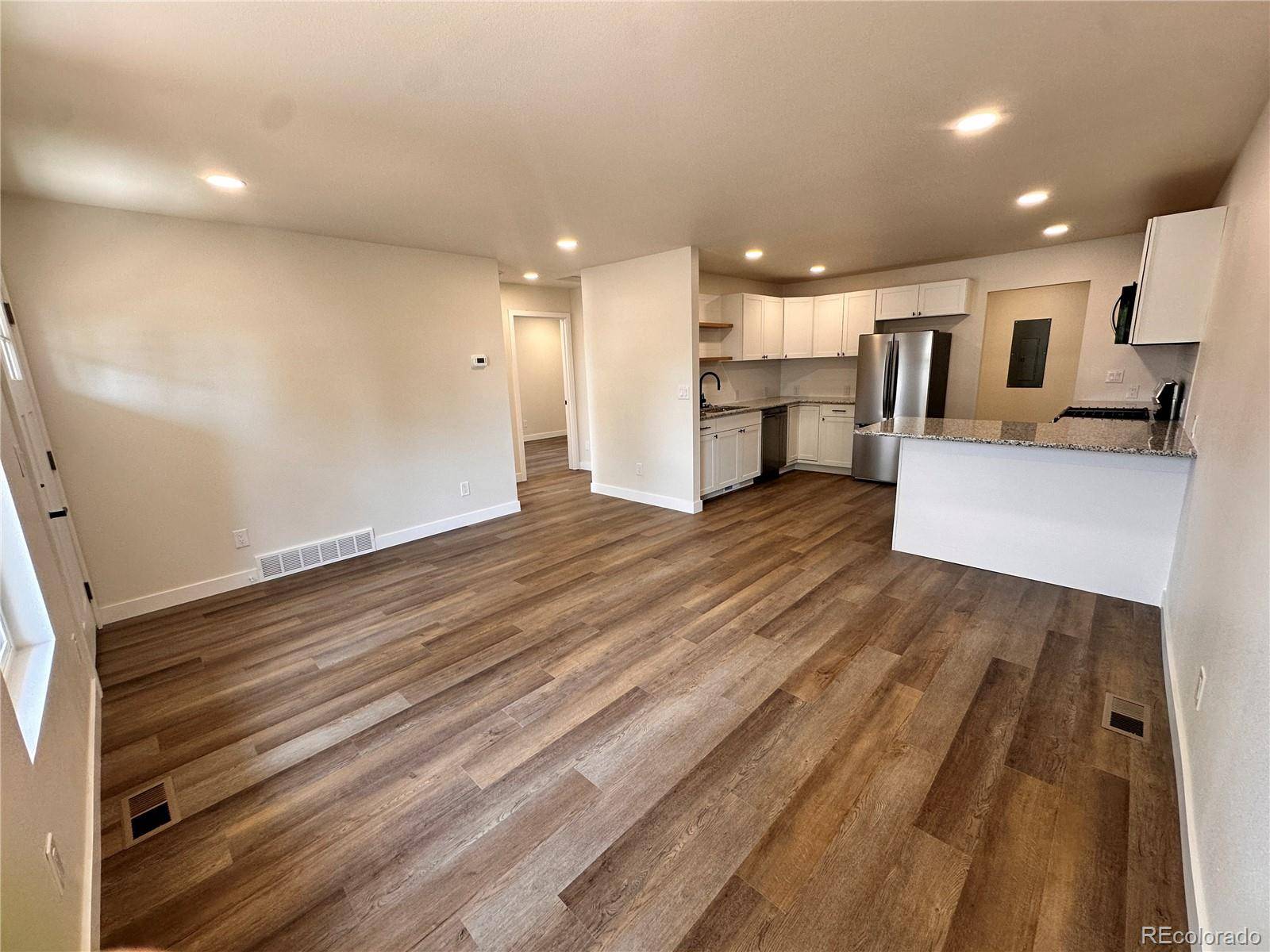 560 J AVE, Limon, CO 80828