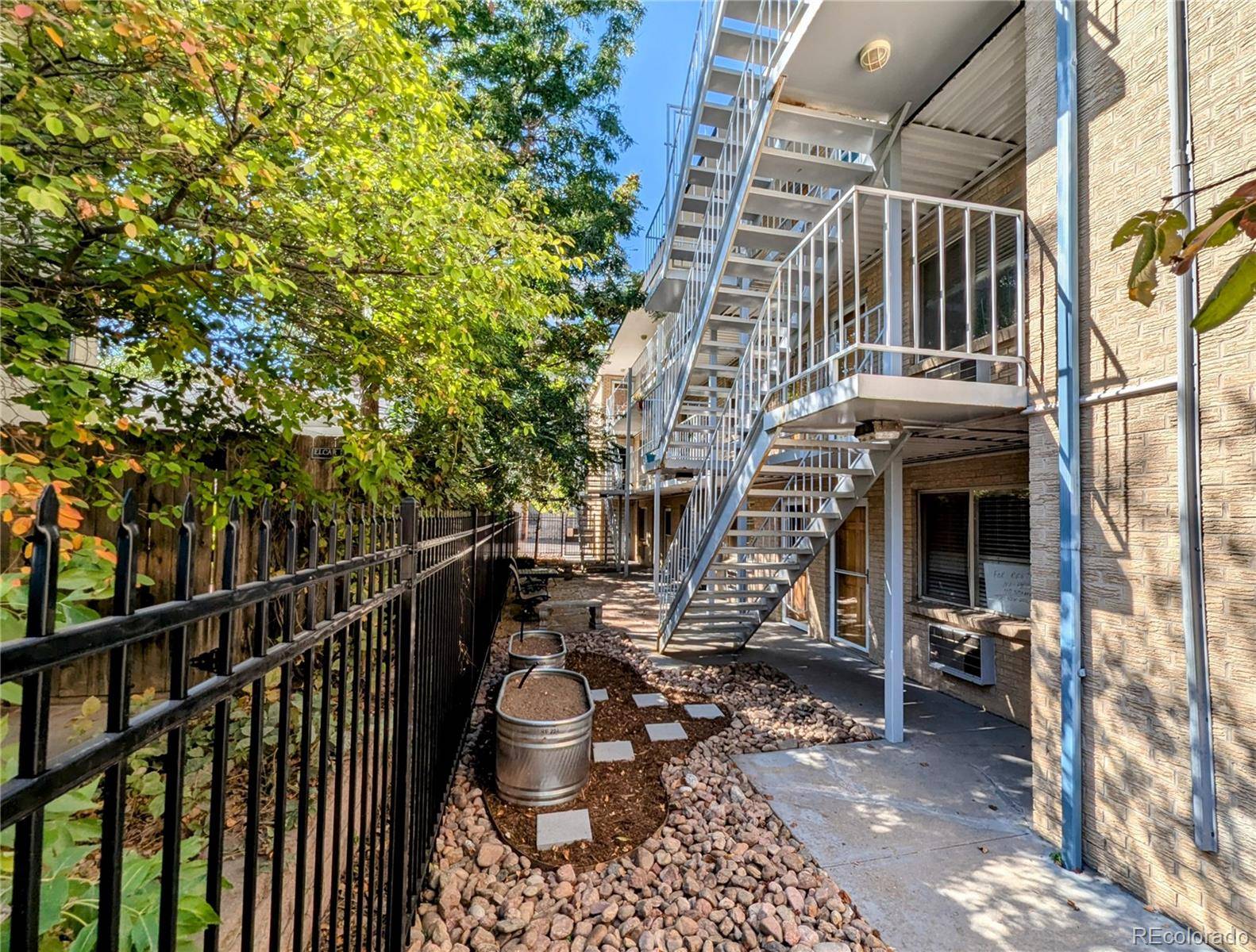 1135 N Elizabeth ST #102, Denver, CO 80206