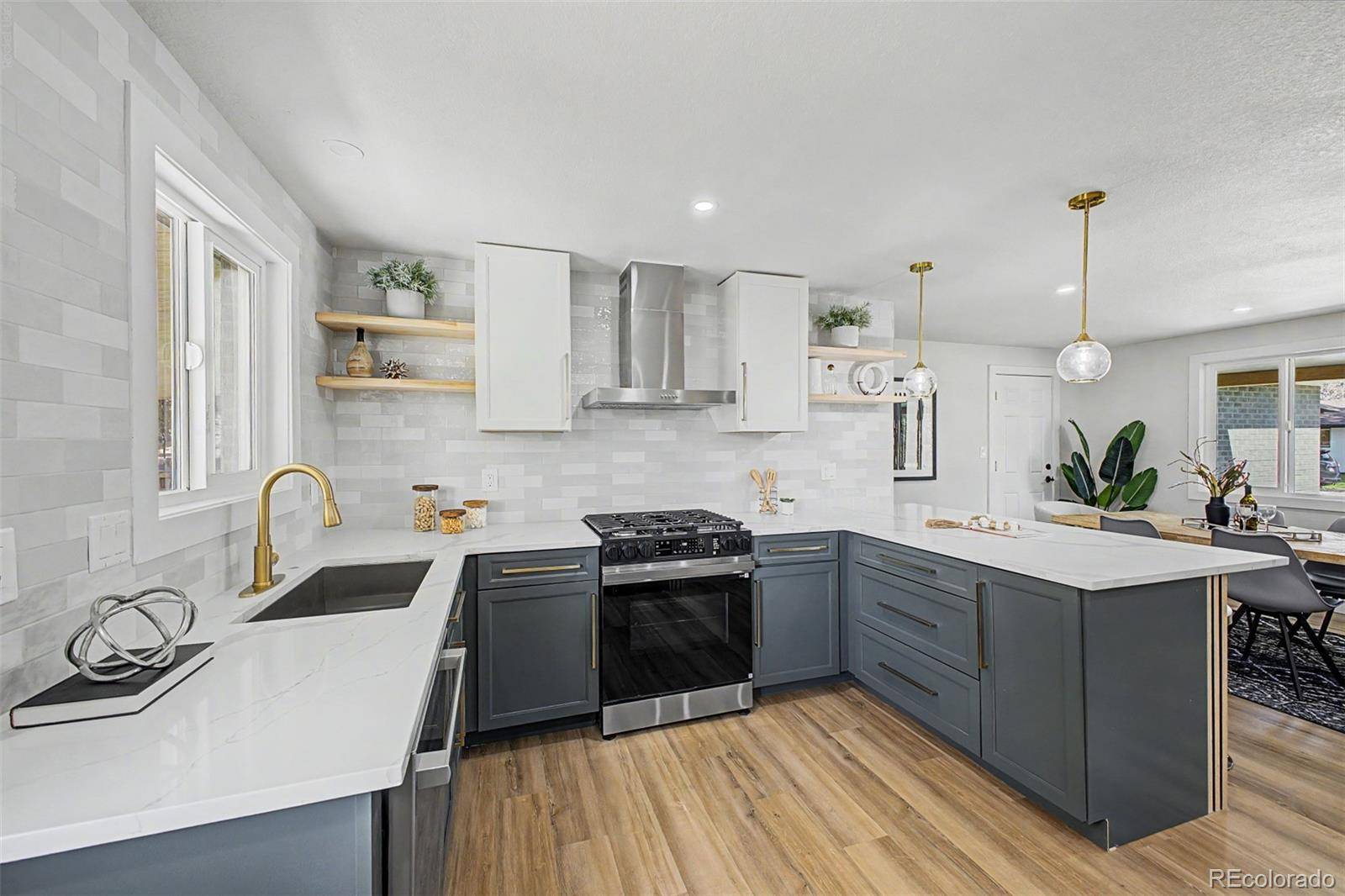10600 W 60th AVE, Arvada, CO 80004