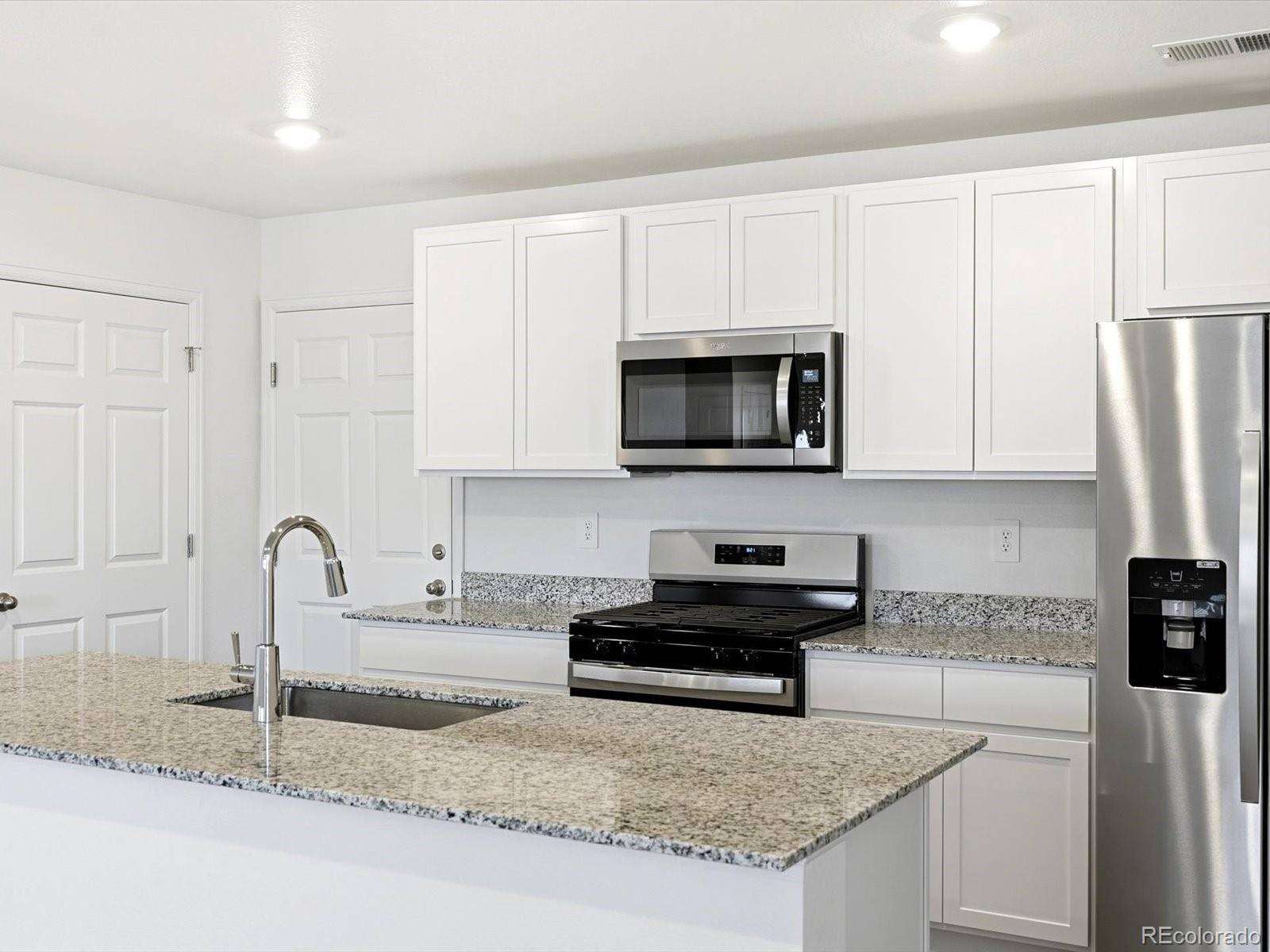 21247 E 65th AVE, Aurora, CO 80019