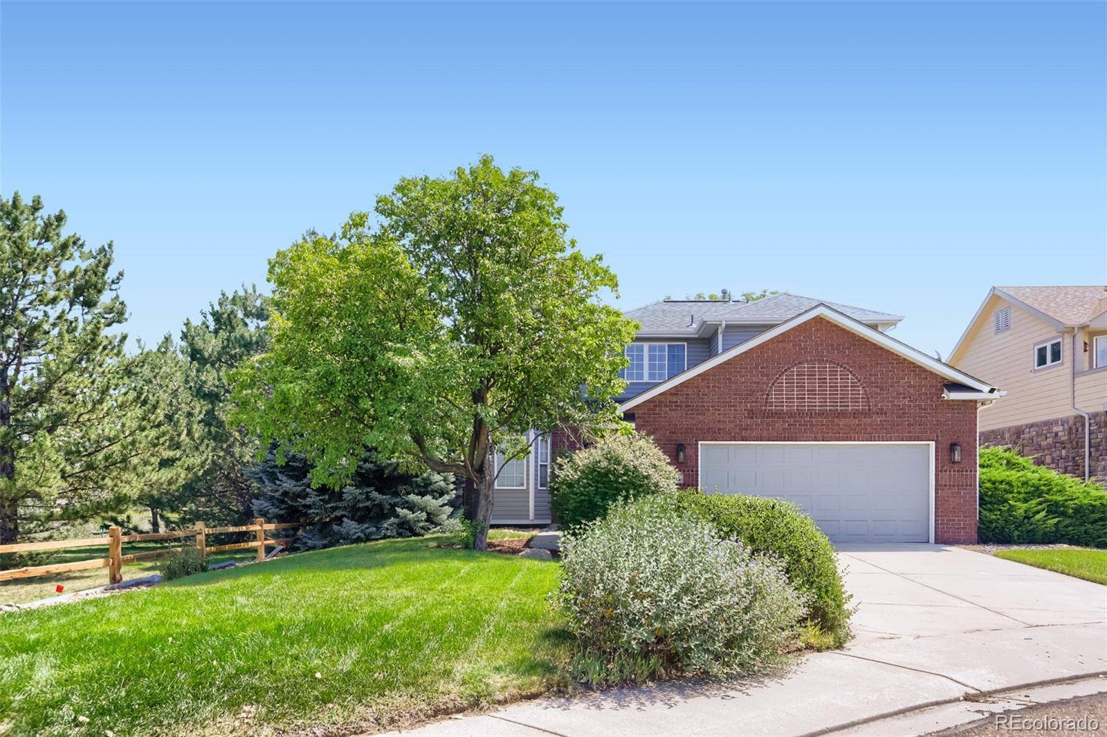 2054 Falcon DR, Longmont, CO 80503