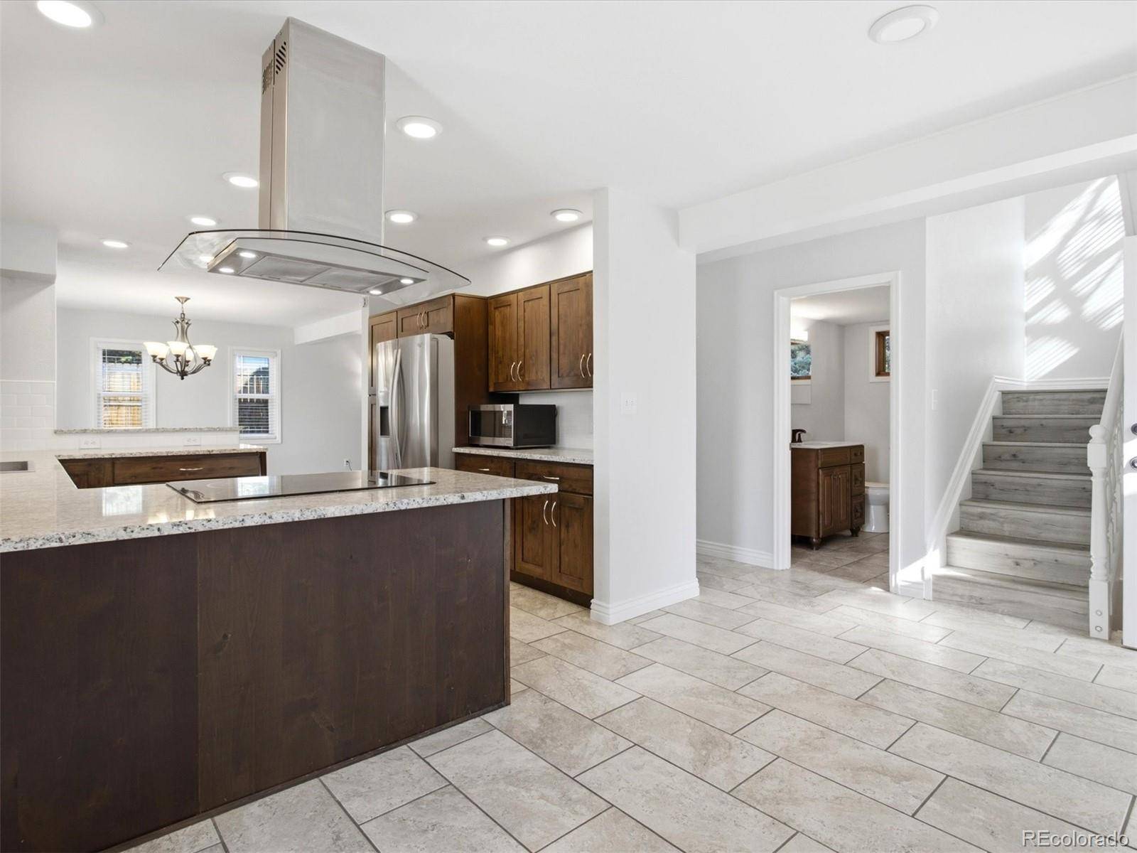 8074 W Brook DR, Littleton, CO 80128