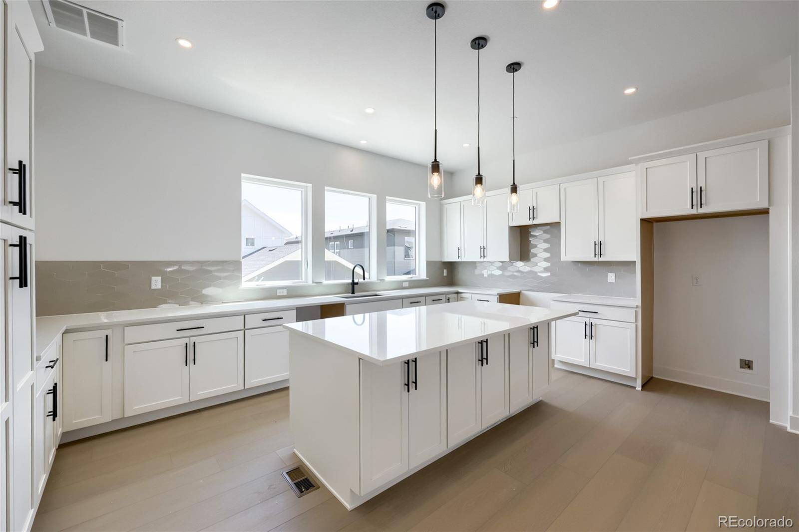 707 Skyhook ST, Erie, CO 80516