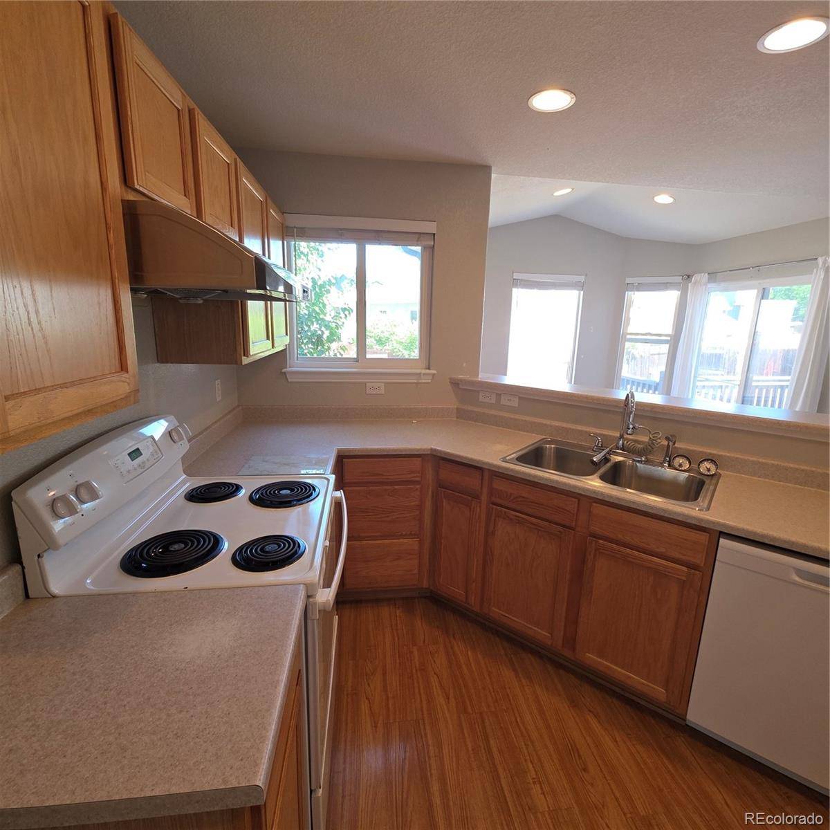 2866 S Tower WAY, Aurora, CO 80013