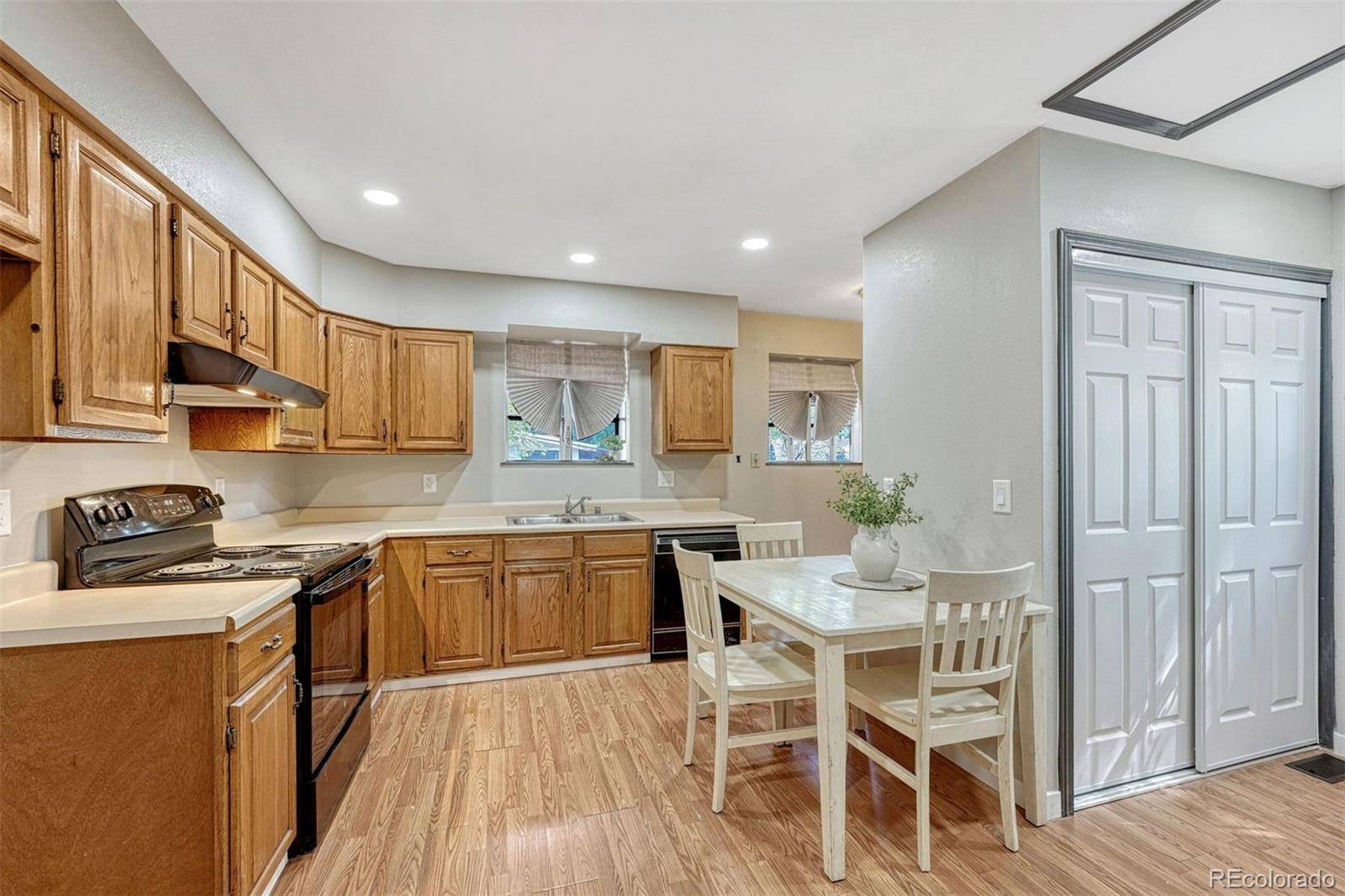 929 S Arcadia ST, Colorado Springs, CO 80903