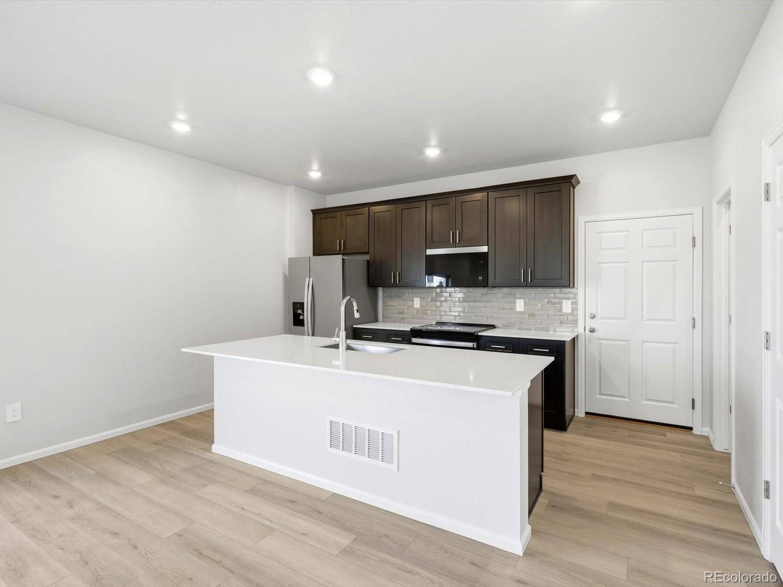 2189 E 164th AVE, Thornton, CO 80602