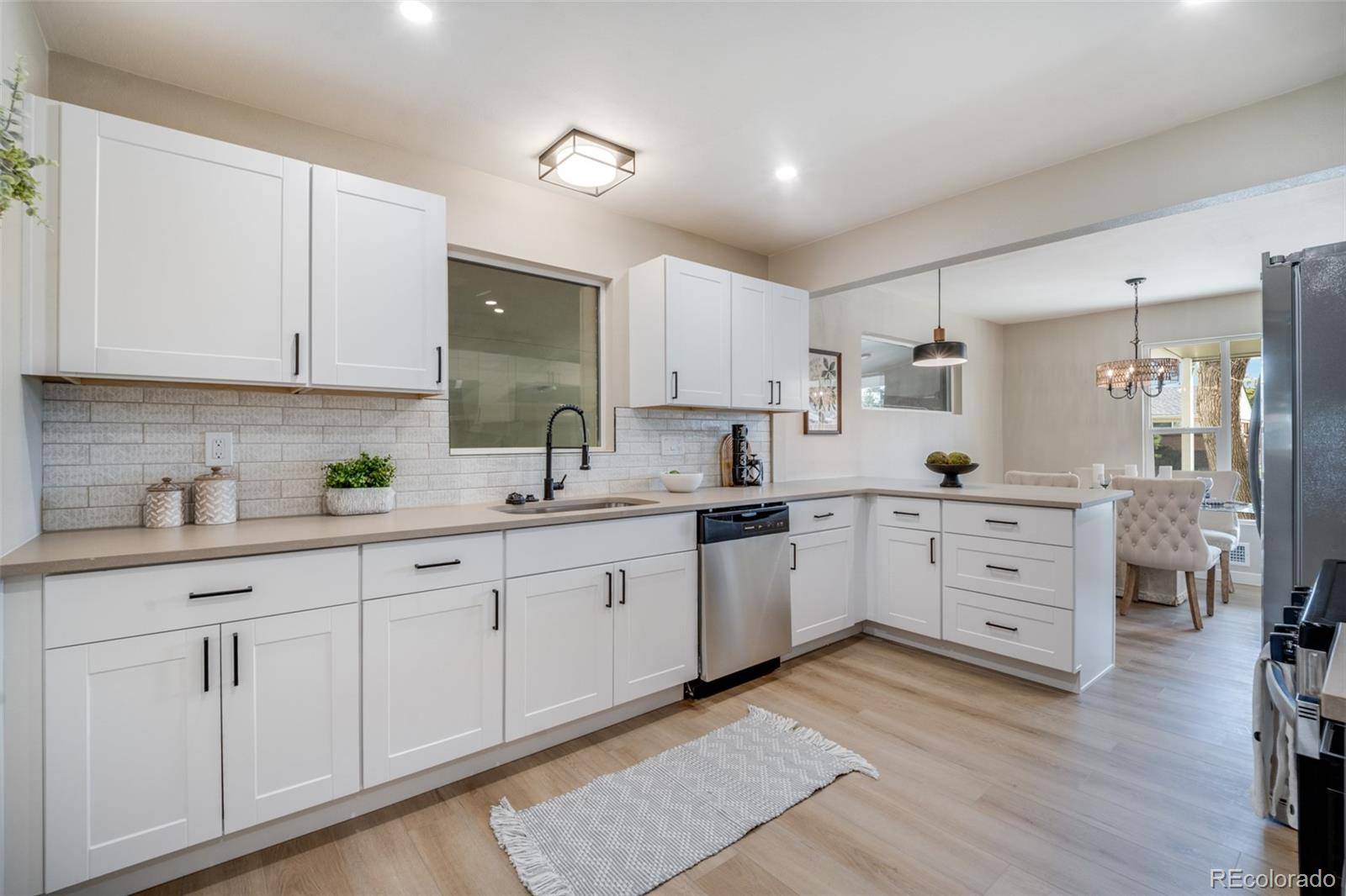 6930 Alan DR, Denver, CO 80221