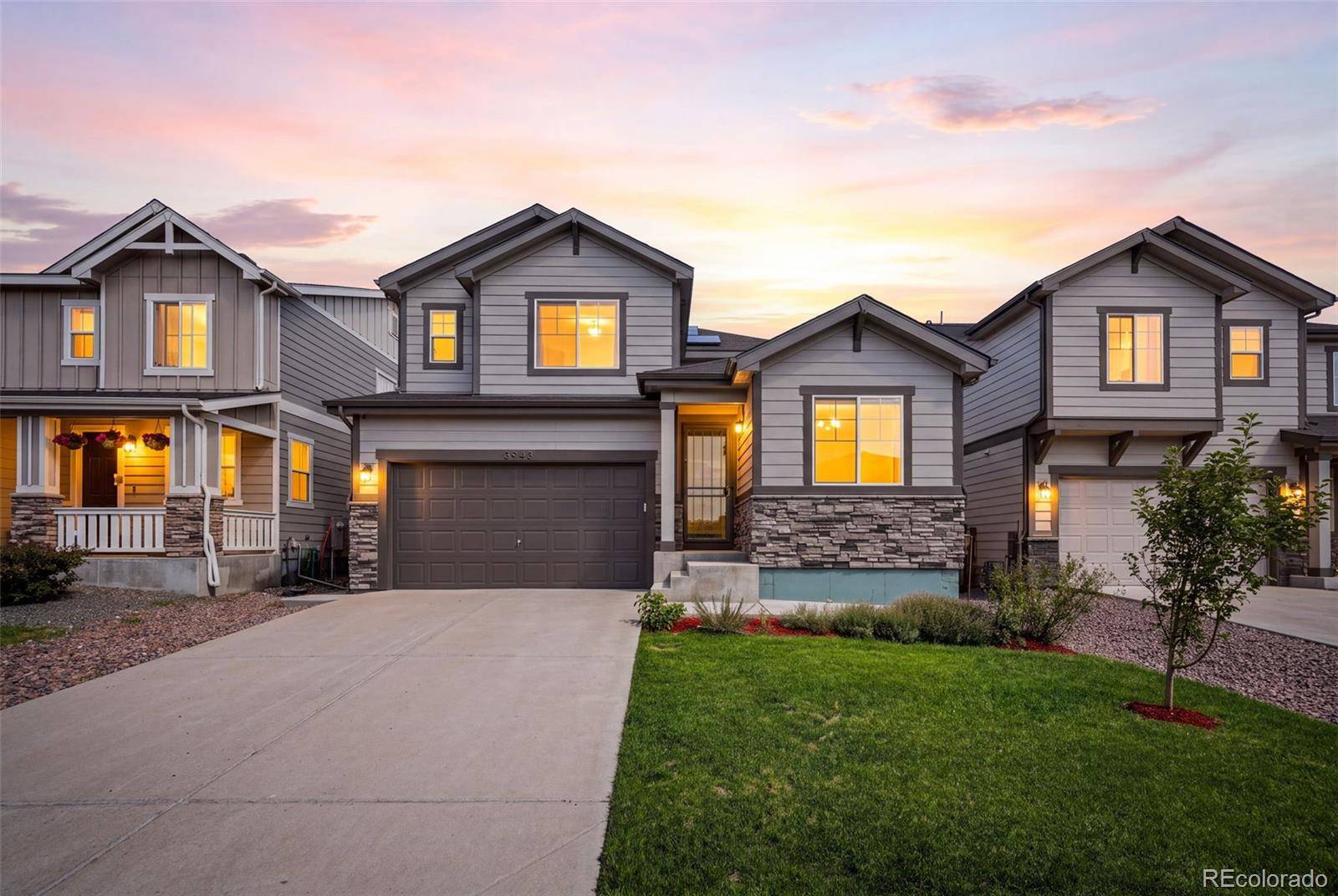 3943 White Leaf PL, Castle Rock, CO 80108