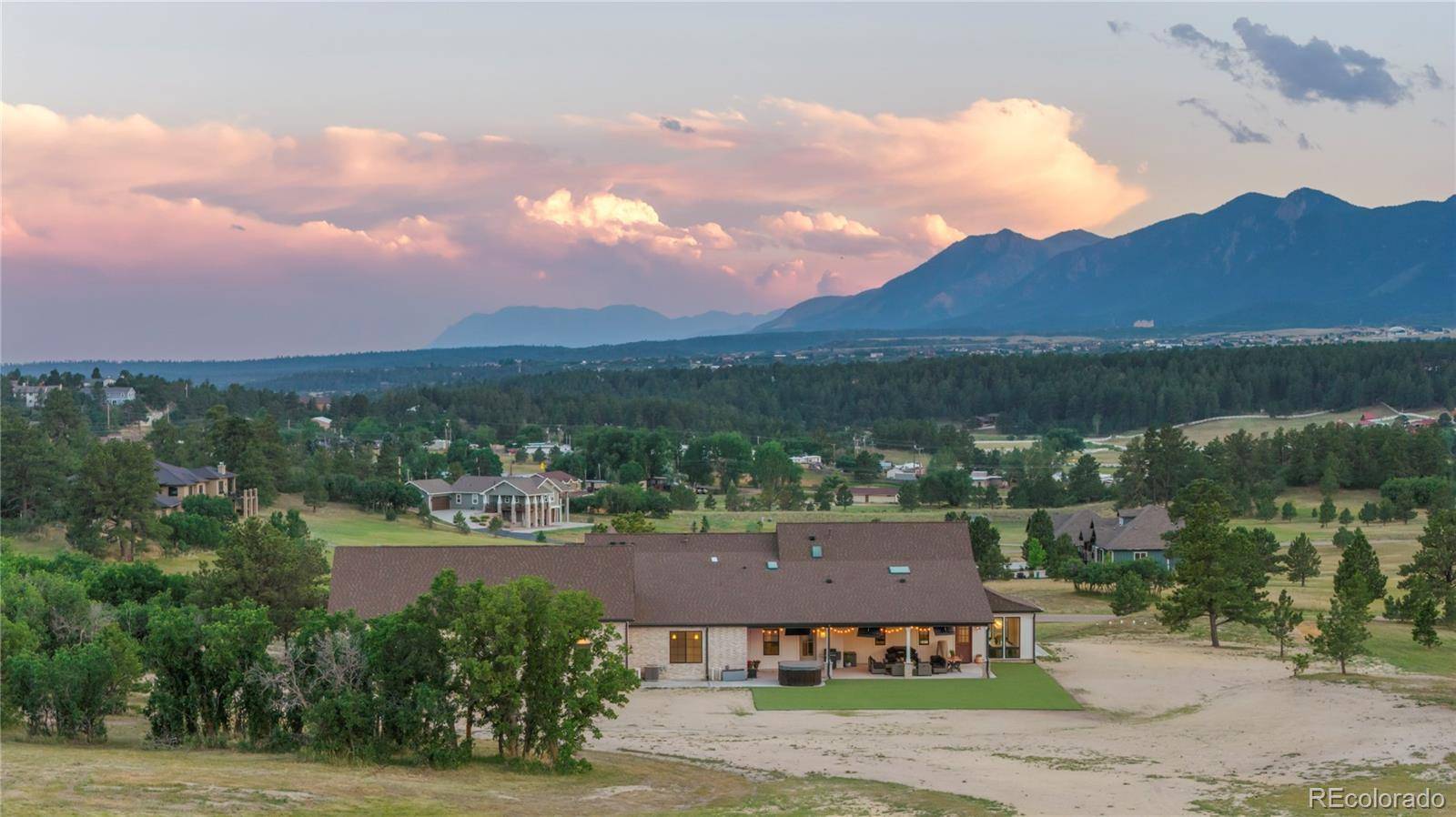 615 Pioneer Camp VW, Palmer Lake, CO 80133