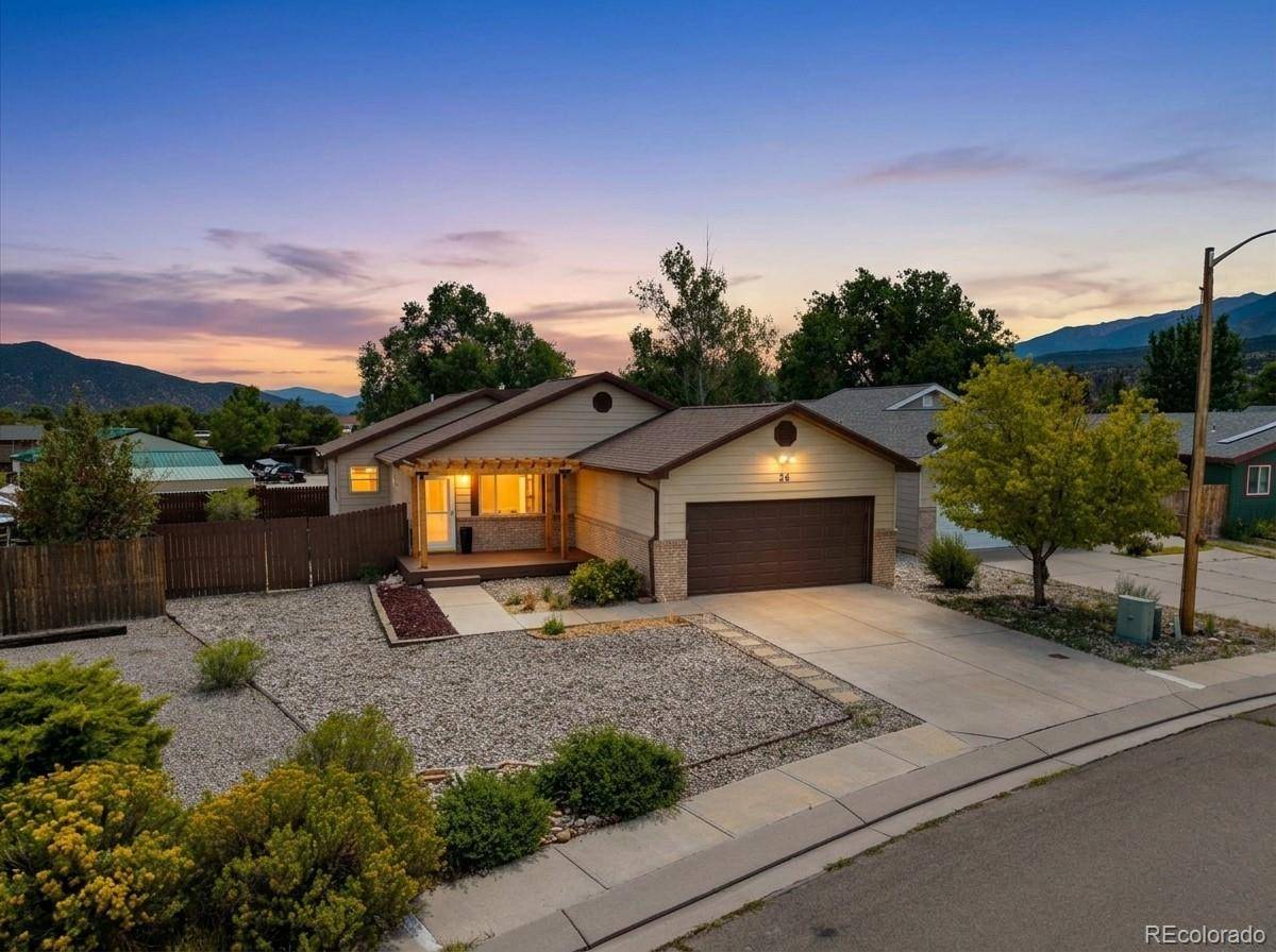 26 Rex CIR, Salida, CO 81201