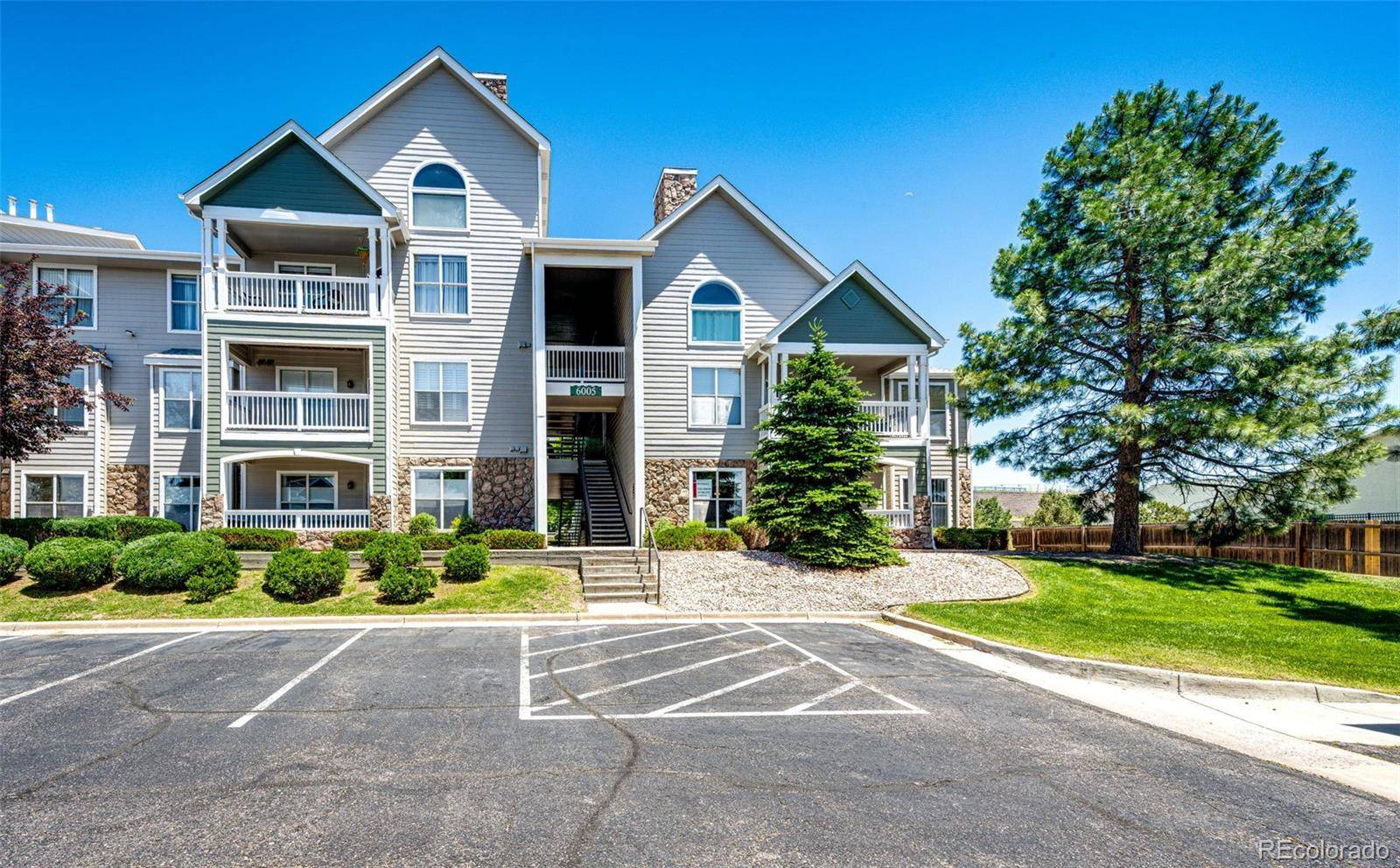 6005 W Castlegate DR #B18, Castle Rock, CO 80108