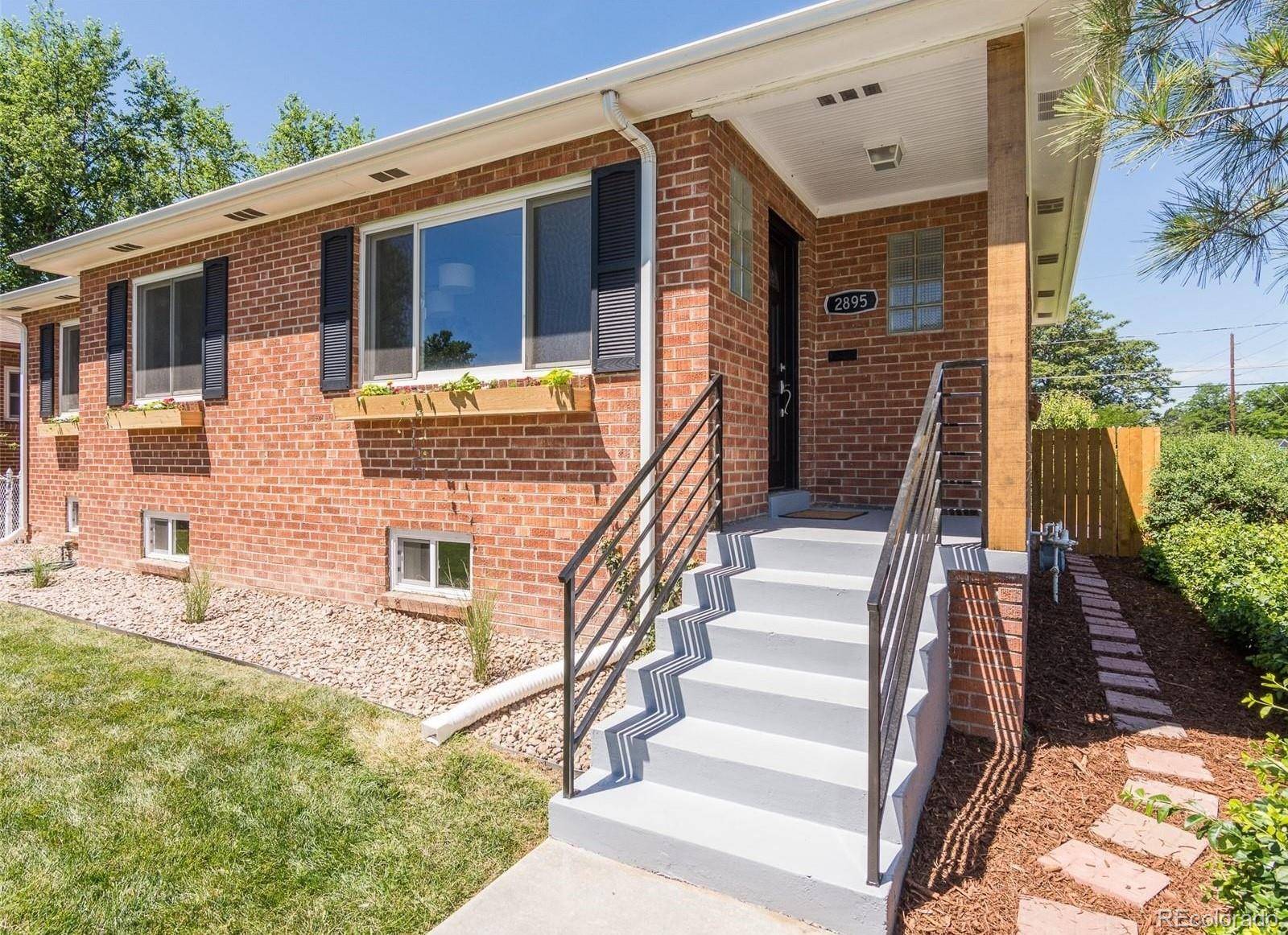 2895 Eudora ST, Denver, CO 80207