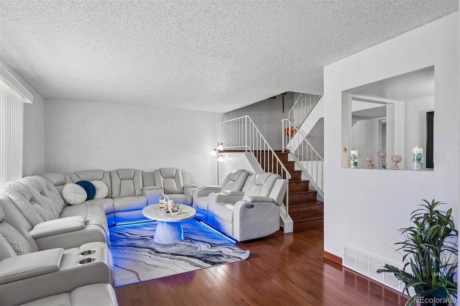 1024 S Alkire ST, Lakewood, CO 80228
