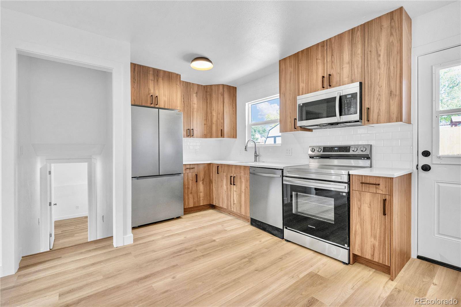 10272 W Lehigh AVE, Denver, CO 80235