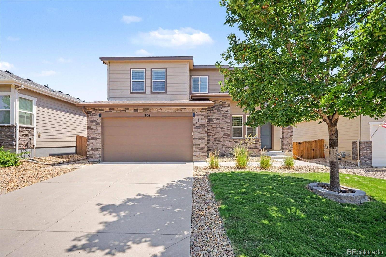 1704 Tall Tale LN, Castle Rock, CO 80108