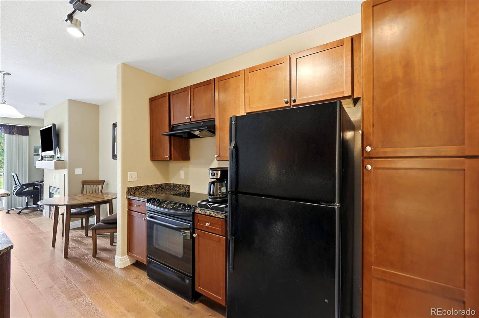 9059 E Panorama CIR #B111, Englewood, CO 80112