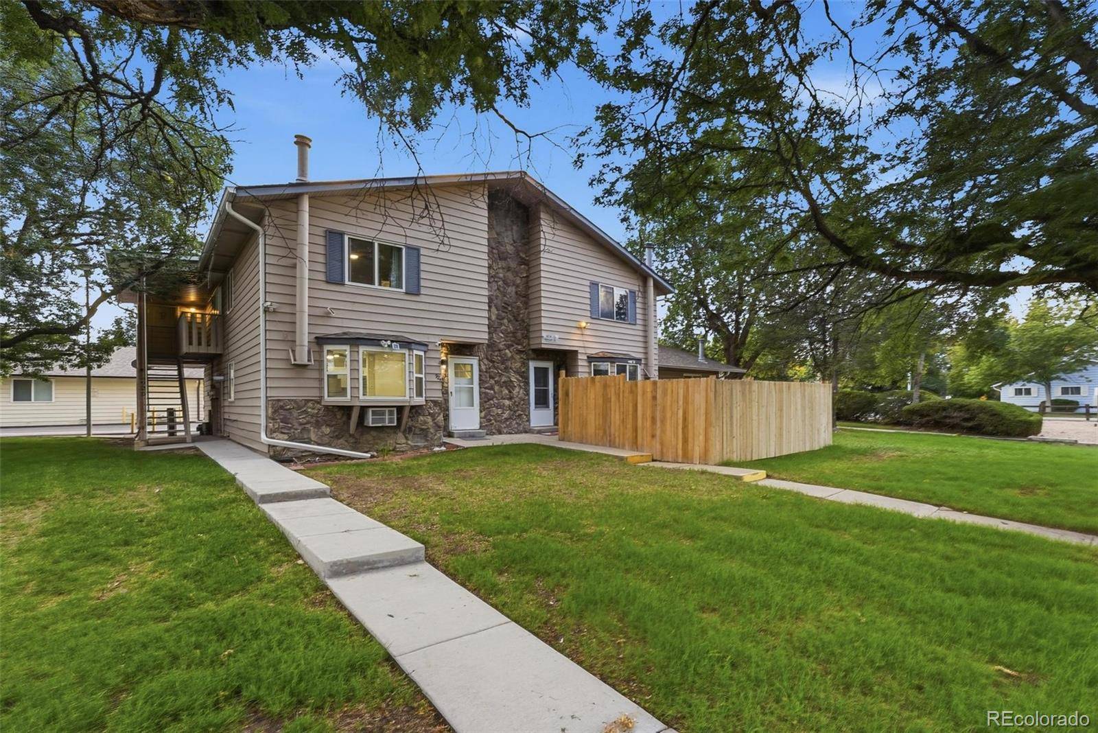 92 N Newark ST #C, Aurora, CO 80012