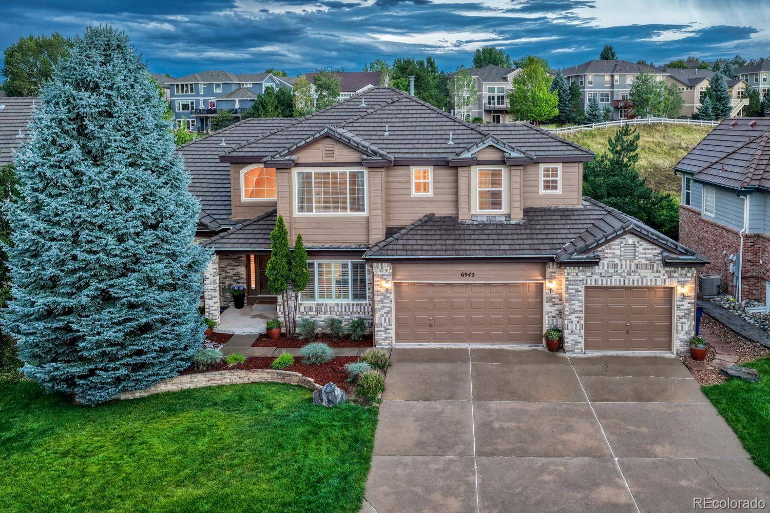 6942 Esperanza DR, Castle Pines, CO 80108