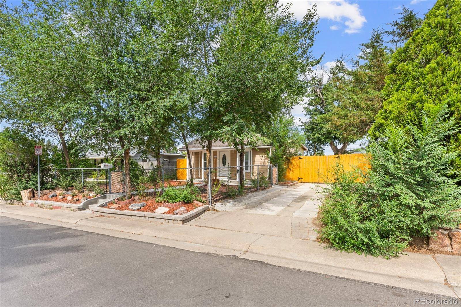 1272 Ulster ST, Denver, CO 80220