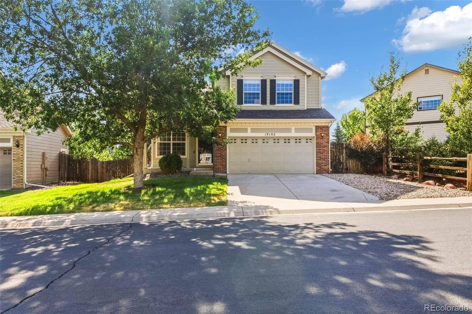 19102 E Crestridge CIR, Aurora, CO 80015