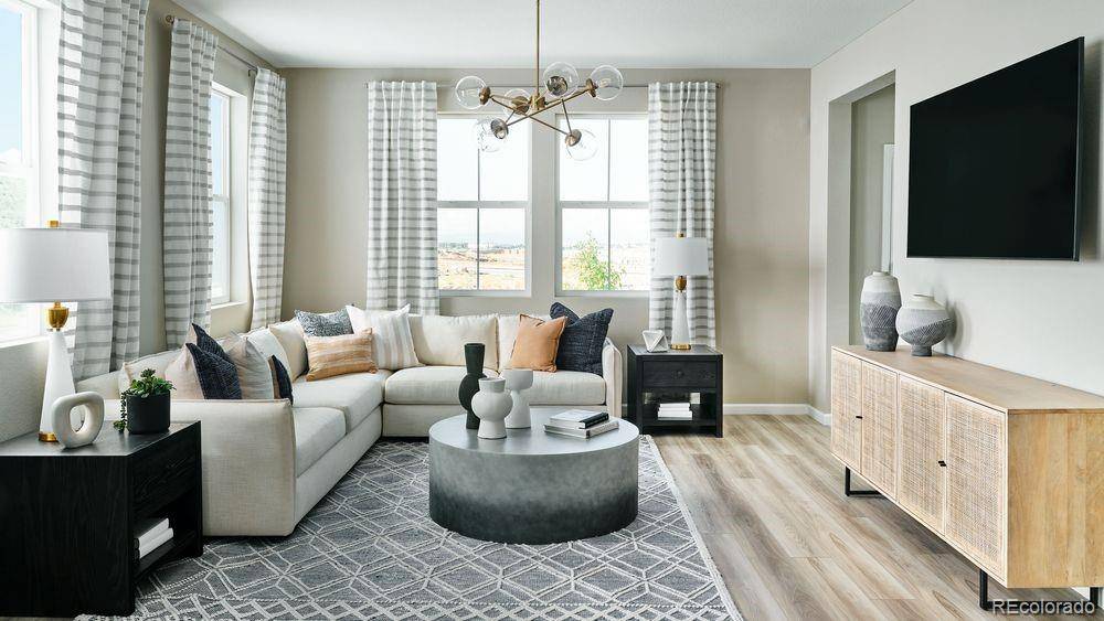 23722 E 33rd PL, Aurora, CO 80019
