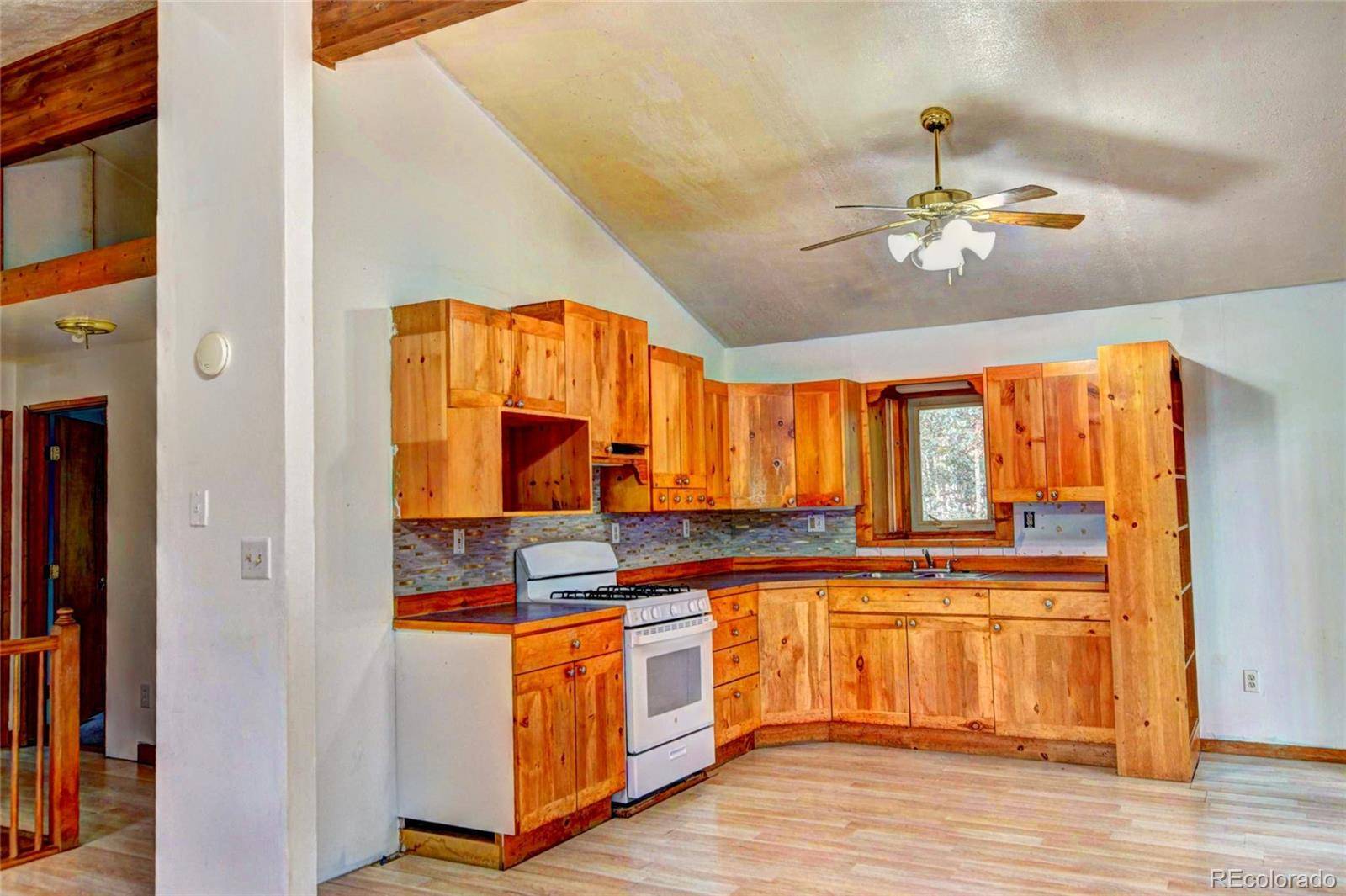 38 Grebe LN, Como, CO 80456