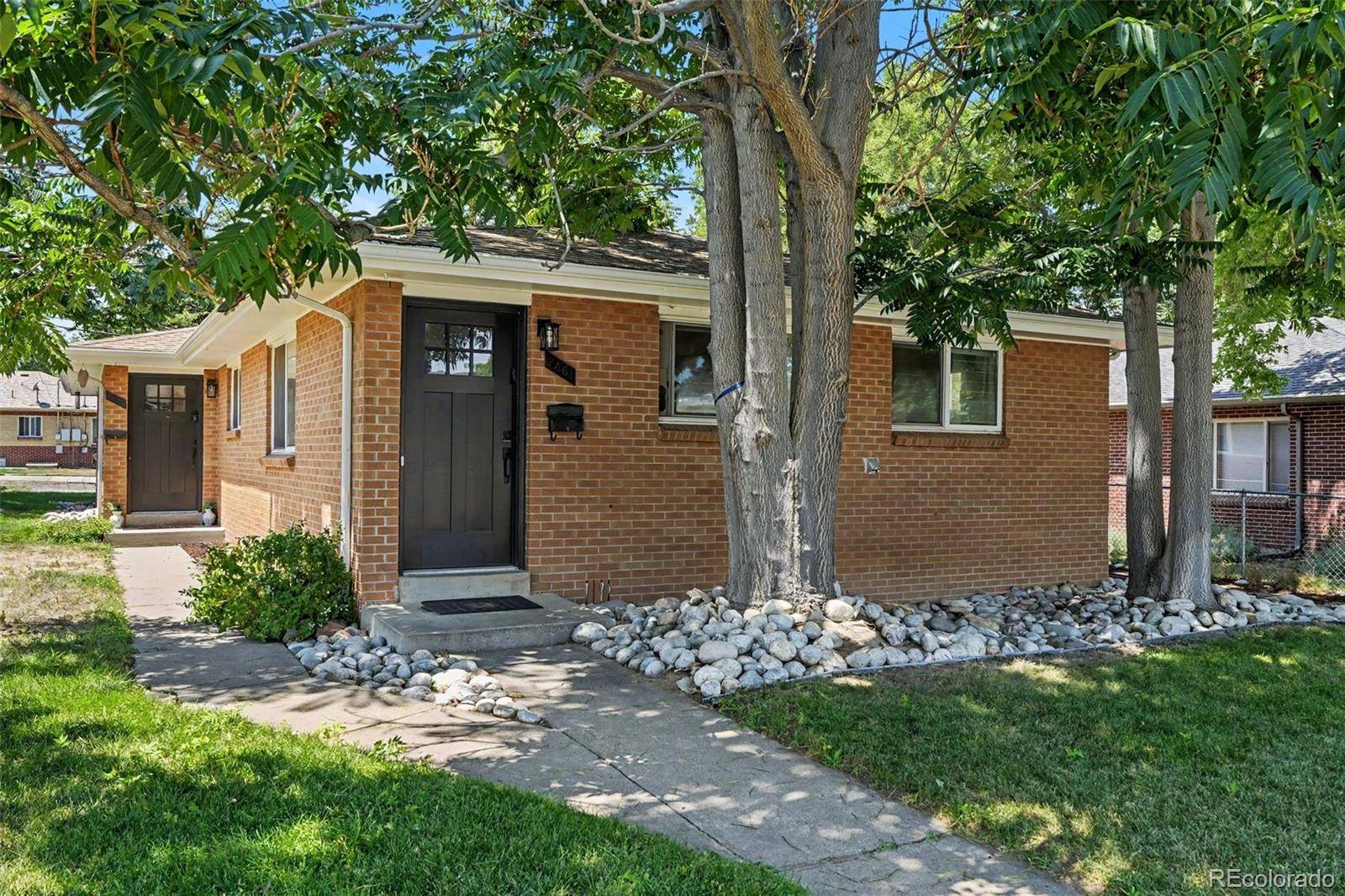 2461-2463 S Corona ST, Denver, CO 80210