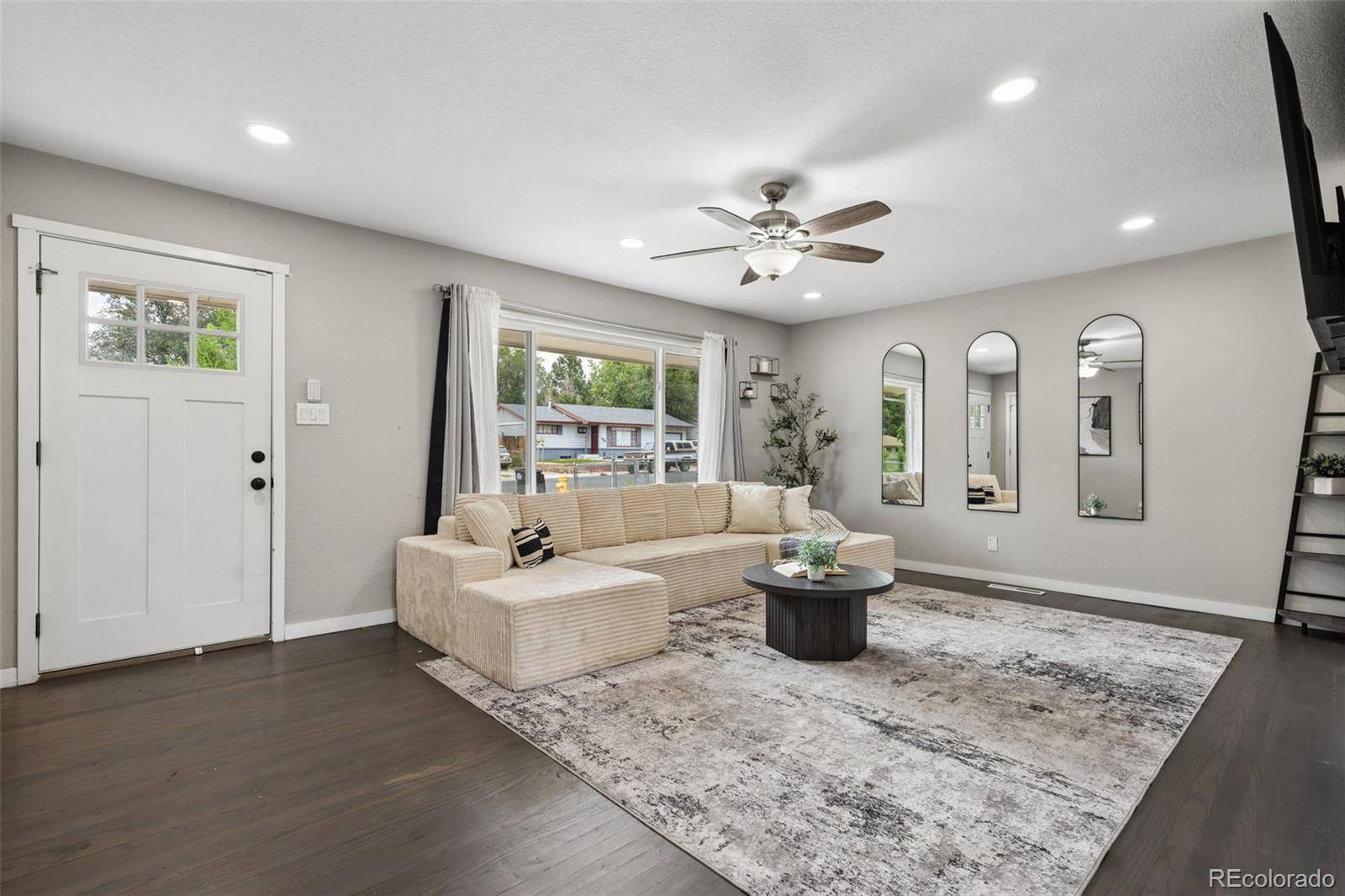 629 Hackberry DR, Colorado Springs, CO 80911