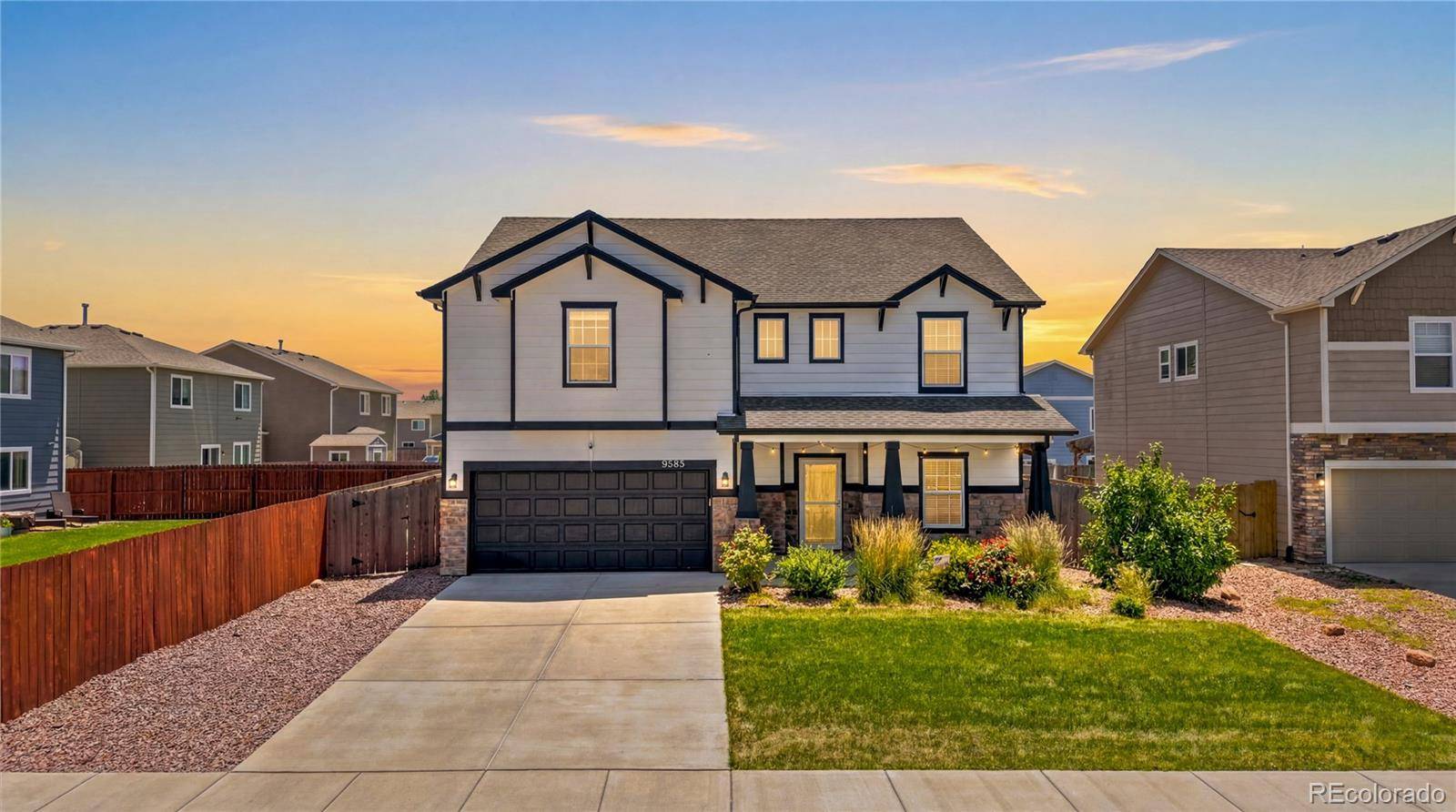 9585 Ghost Flower LN, Colorado Springs, CO 80925