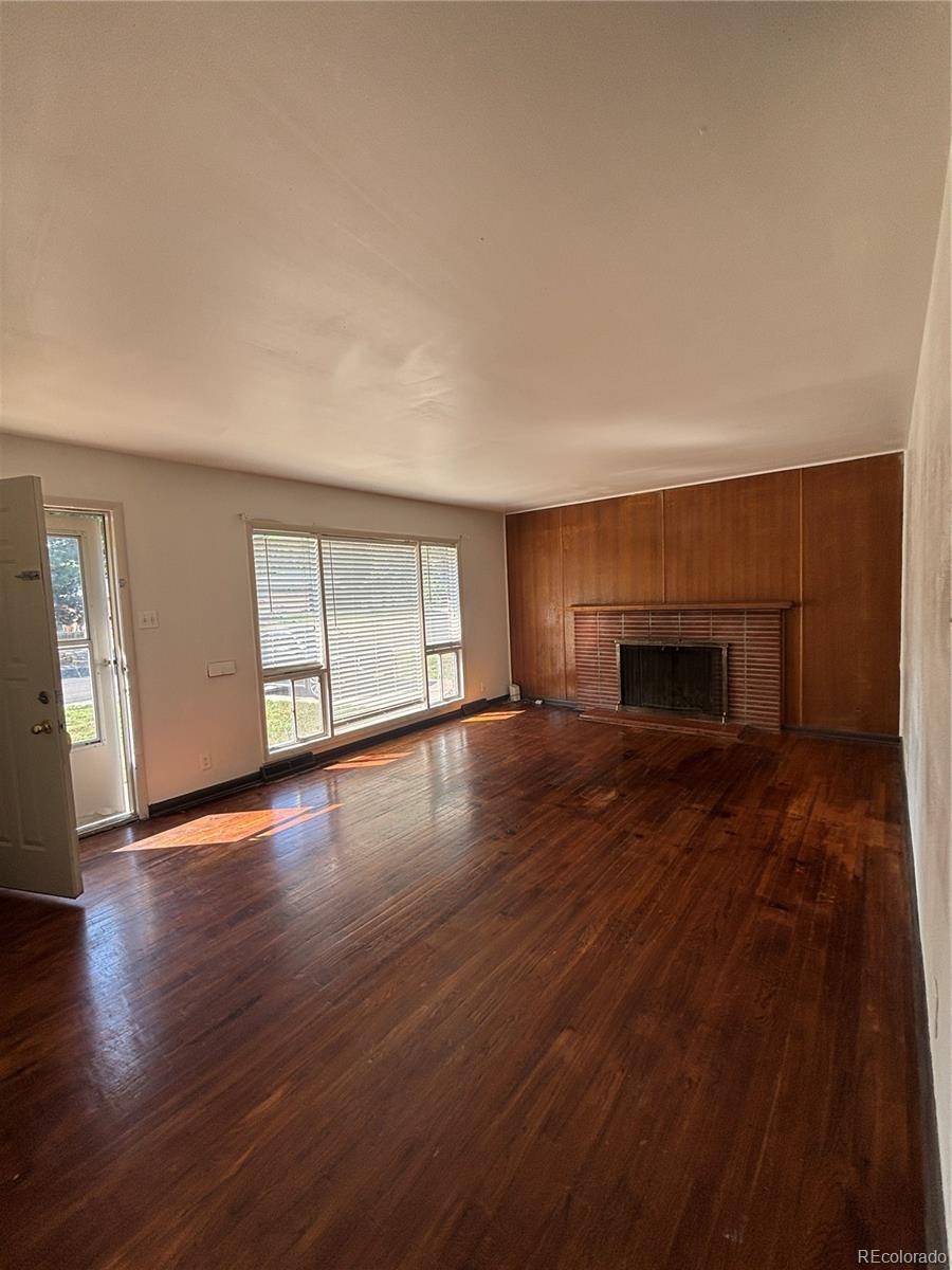 664 W Longview AVE, Littleton, CO 80120