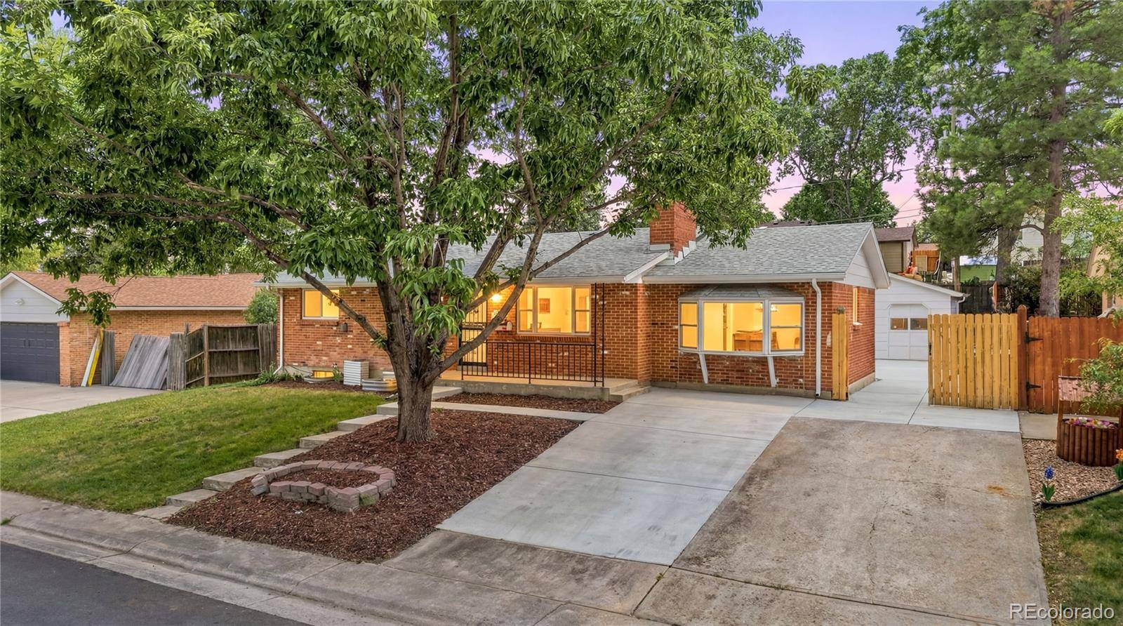 4264 W Radcliff AVE, Denver, CO 80236
