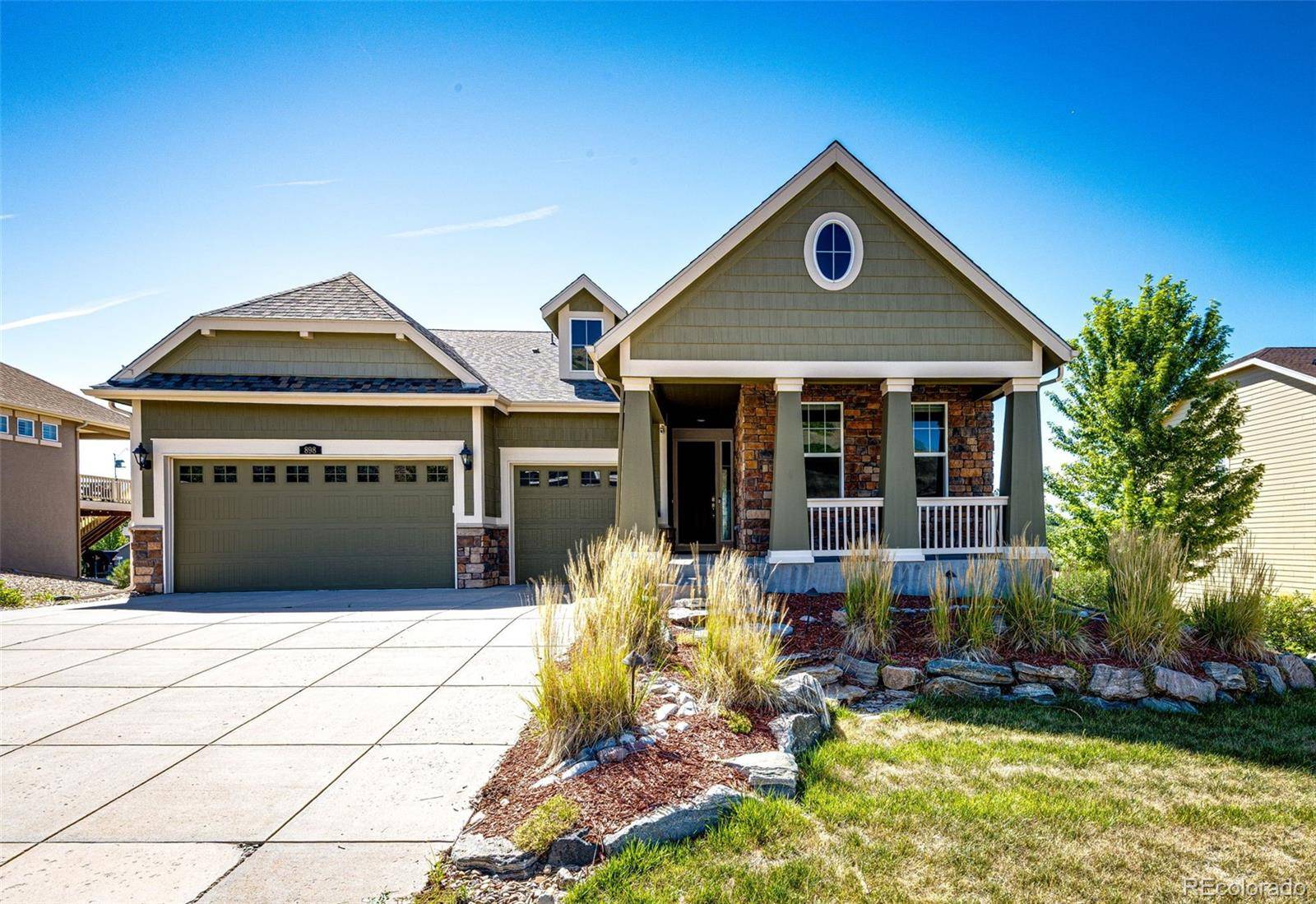 898 Eveningsong DR, Castle Rock, CO 80104