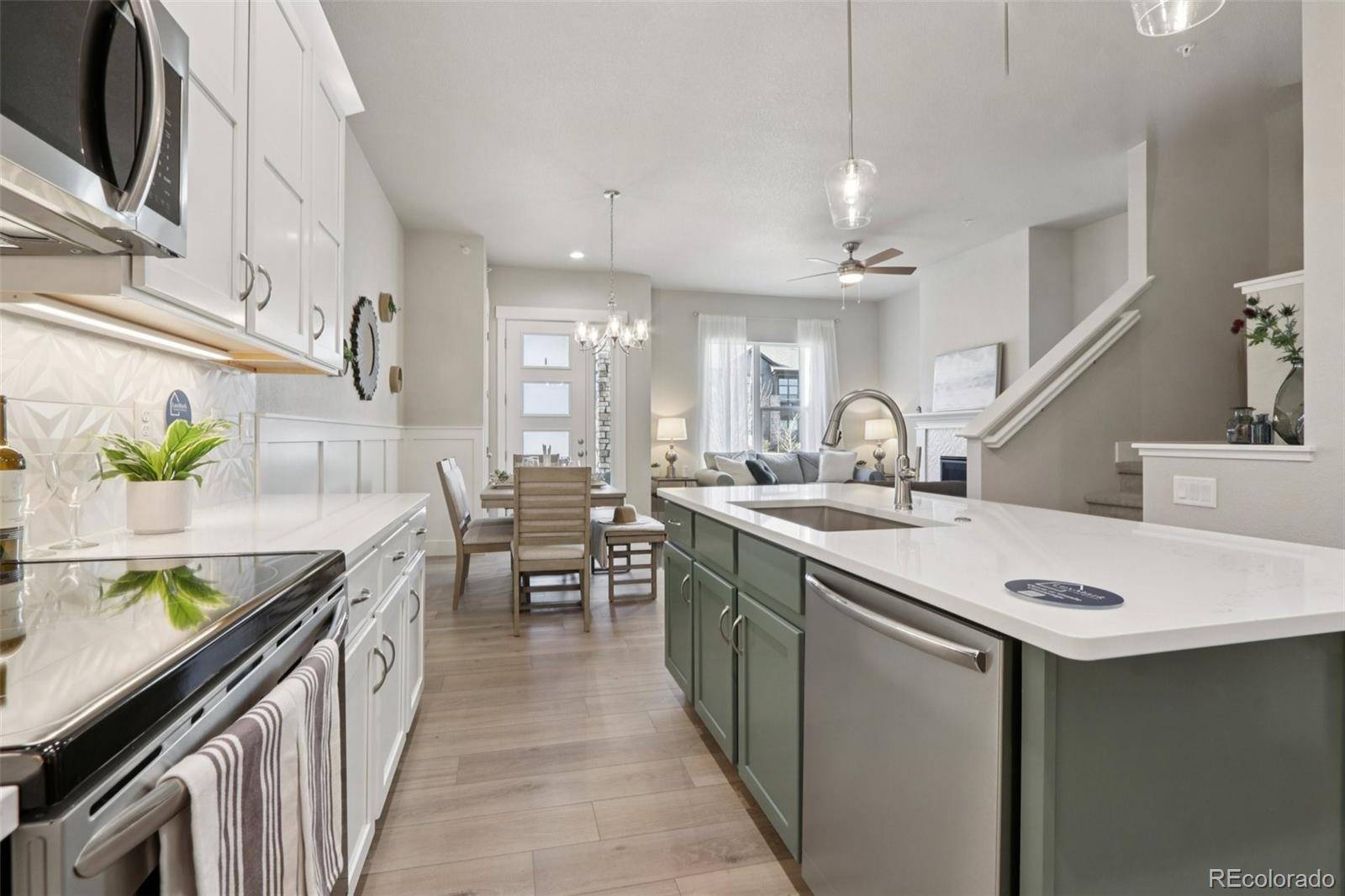 176 High Point DR, Longmont, CO 80504