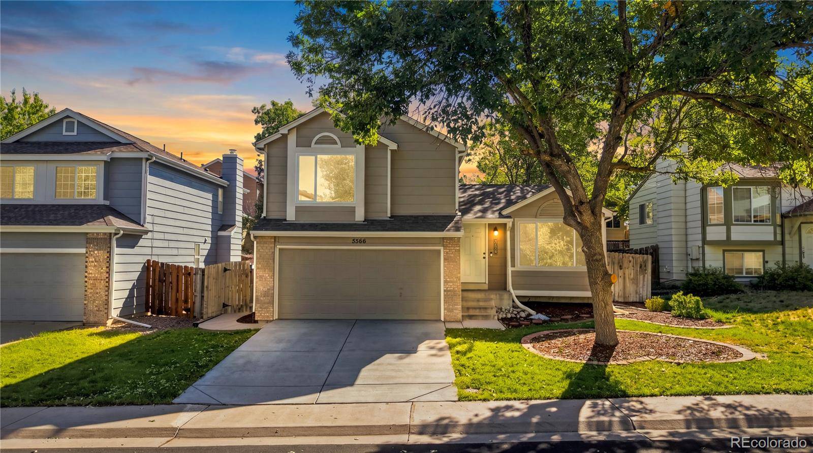 5566 S Ireland ST, Aurora, CO 80015